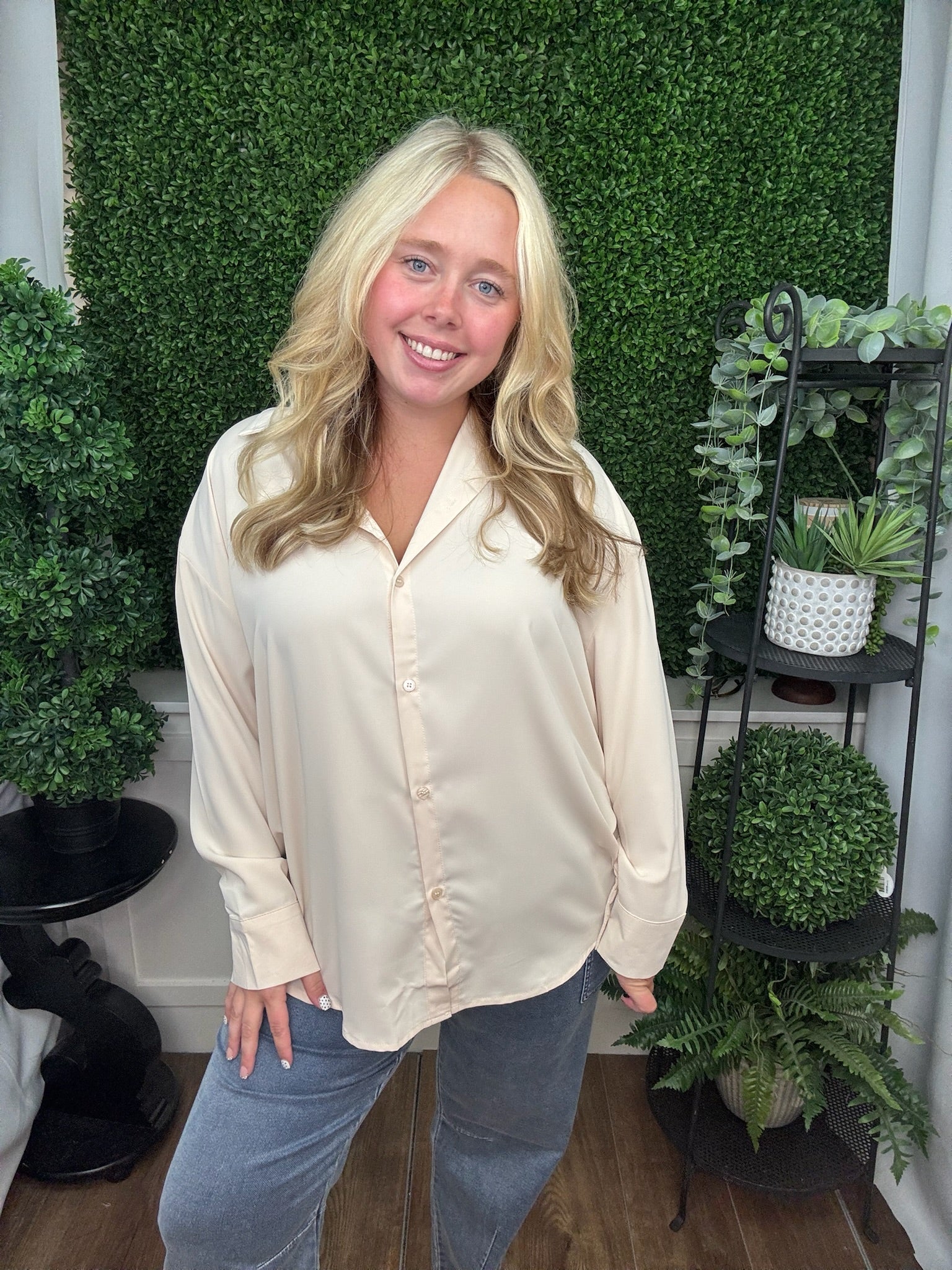 Kathryn Classic Button-Up - Ivory