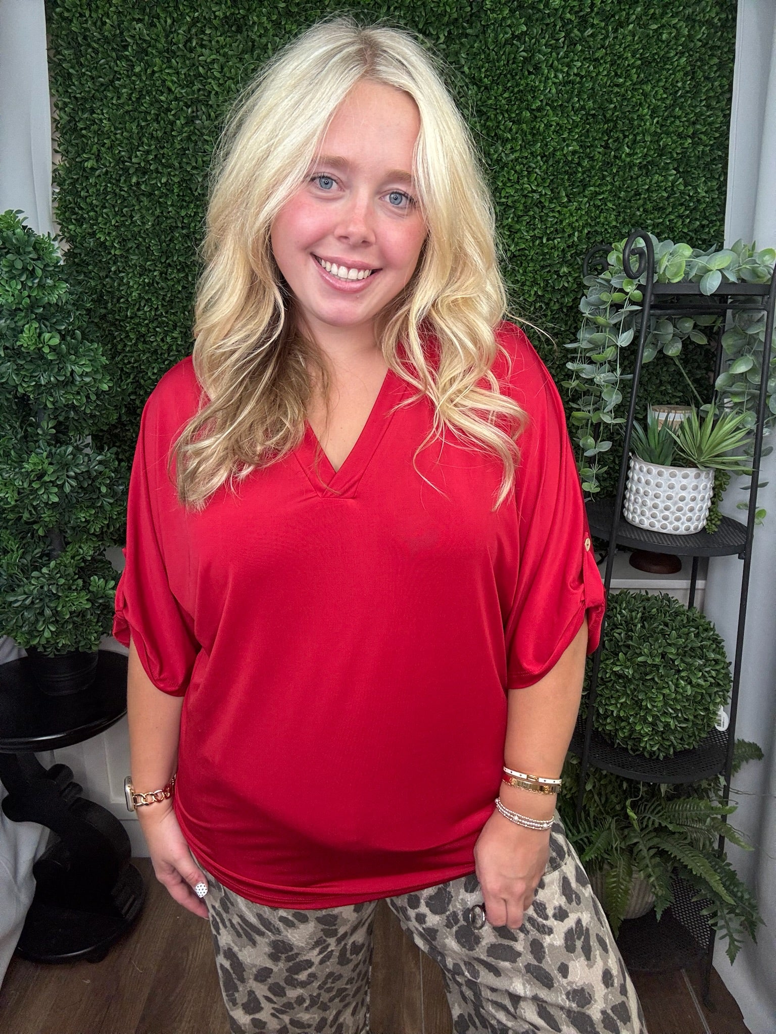 LONGSLEEVE V-NECK TOP - RED