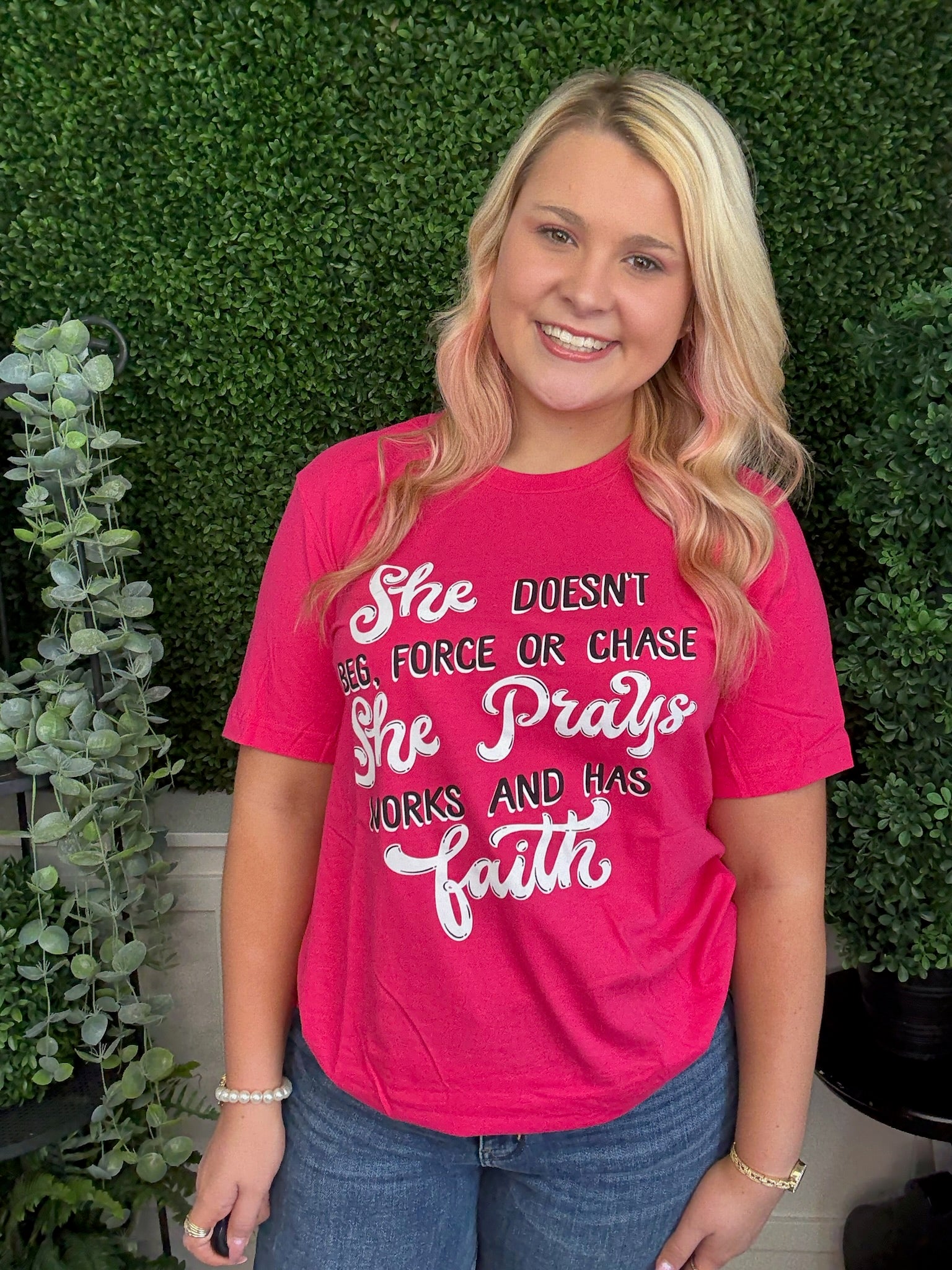 SHE PRAYS, WORKS, AND HAS FAITH SS - HOT PINK