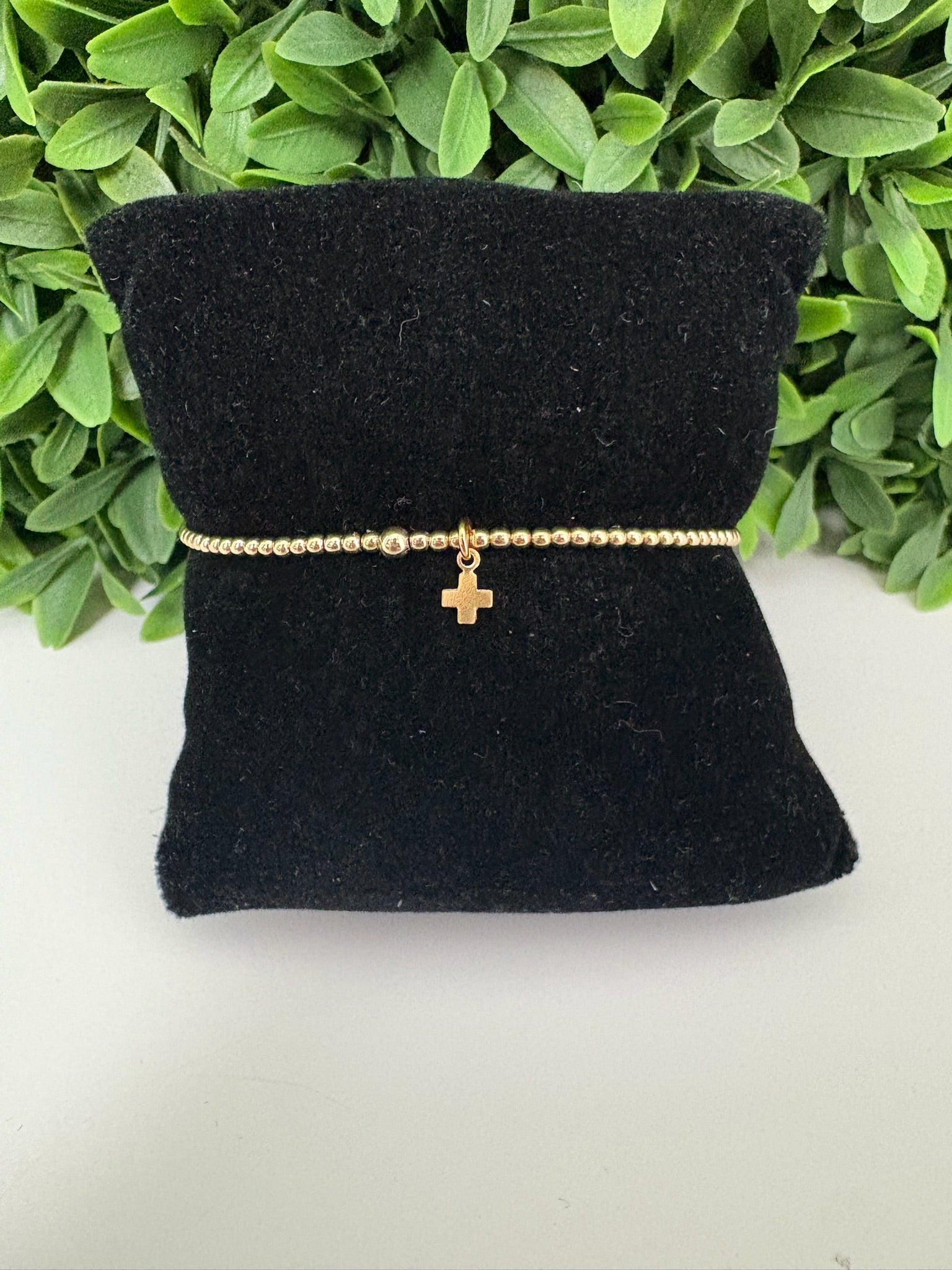 CLASSIC GOLD 2MM BEAD BRAC-SIGNATURE CROSS SMALL GOLD CHARM