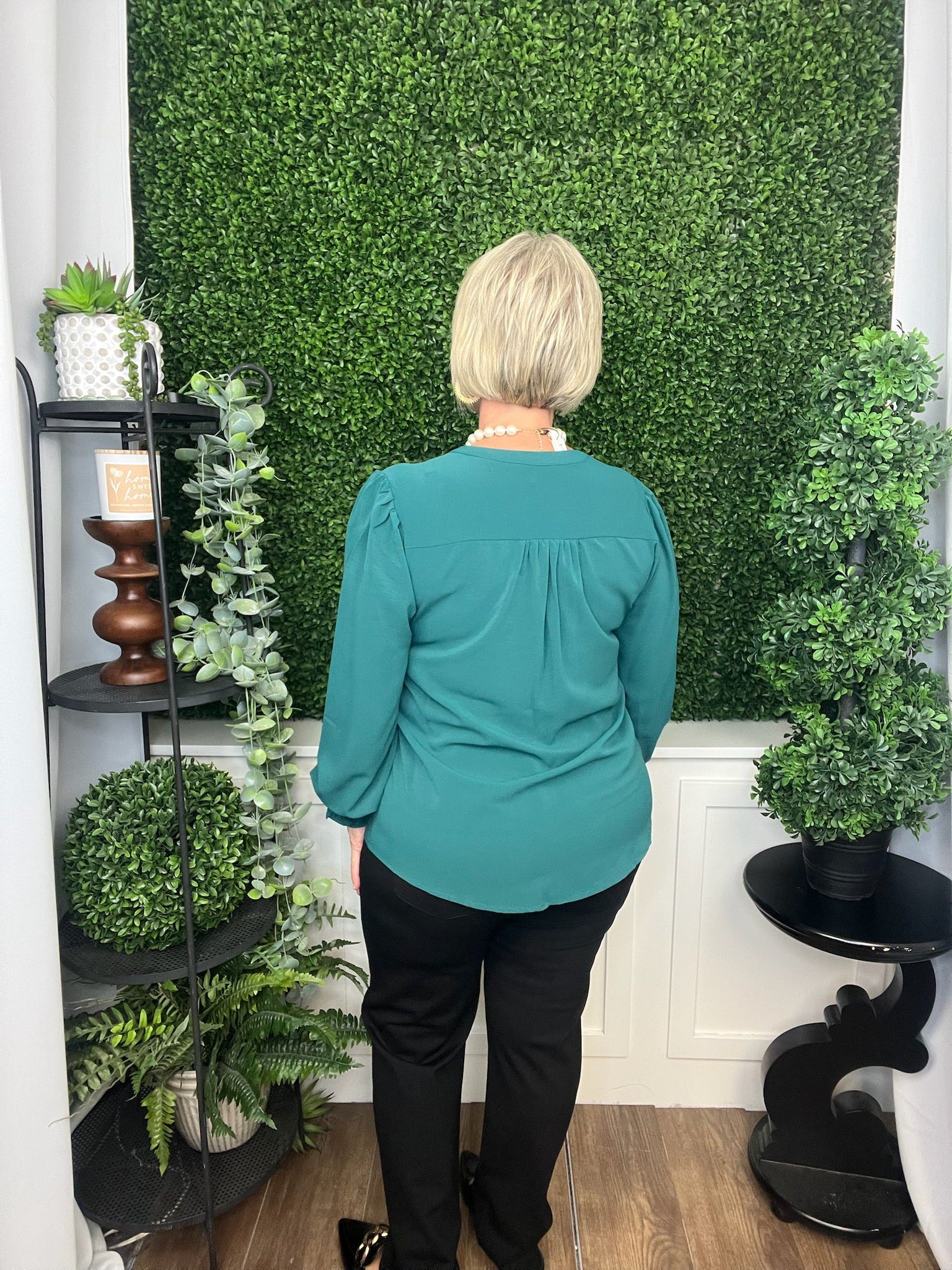 LONG SMOCKED SLEEVE FRONT PLEATS TOP