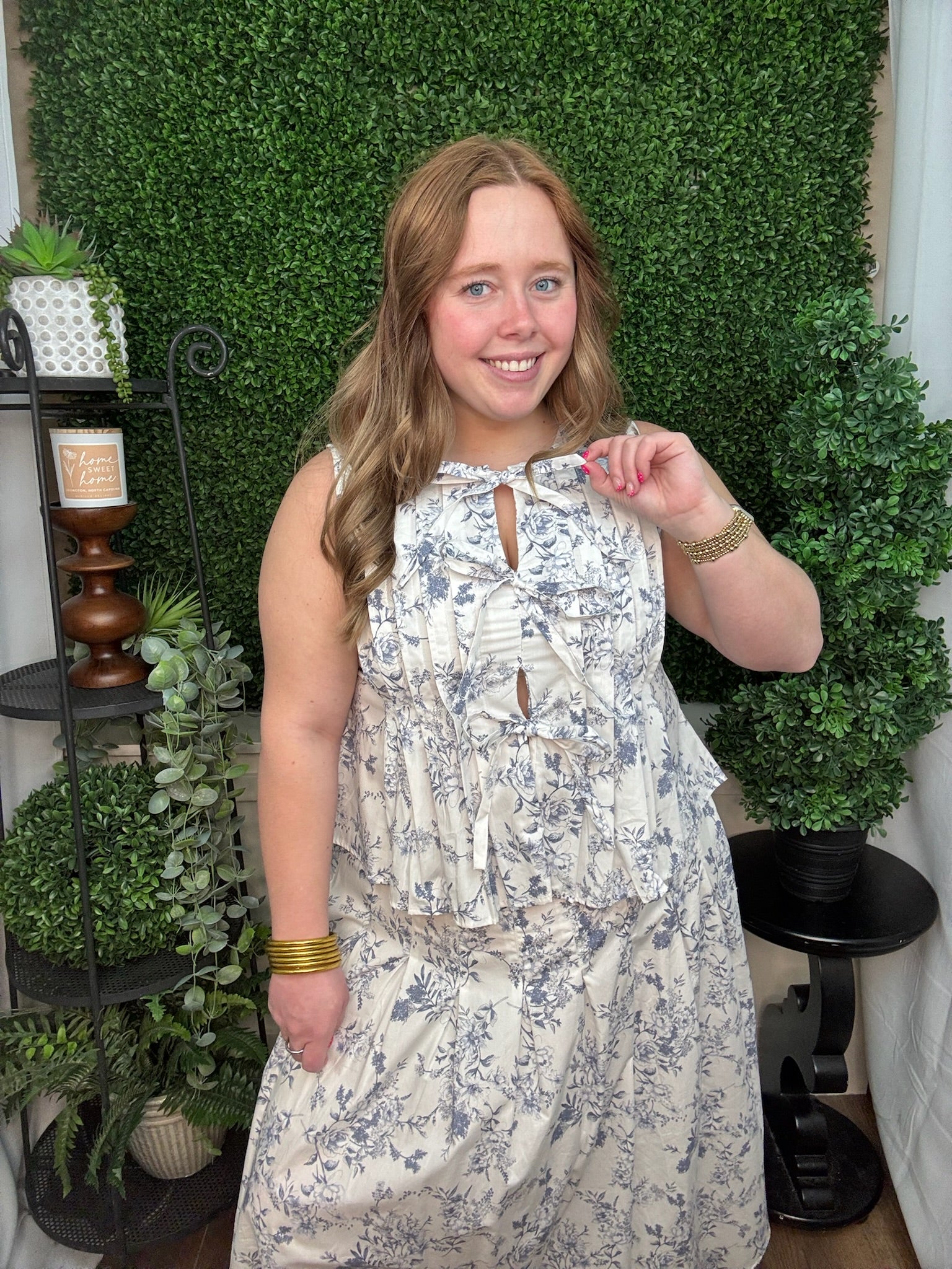 Willow Toile Tie-Front Blouse