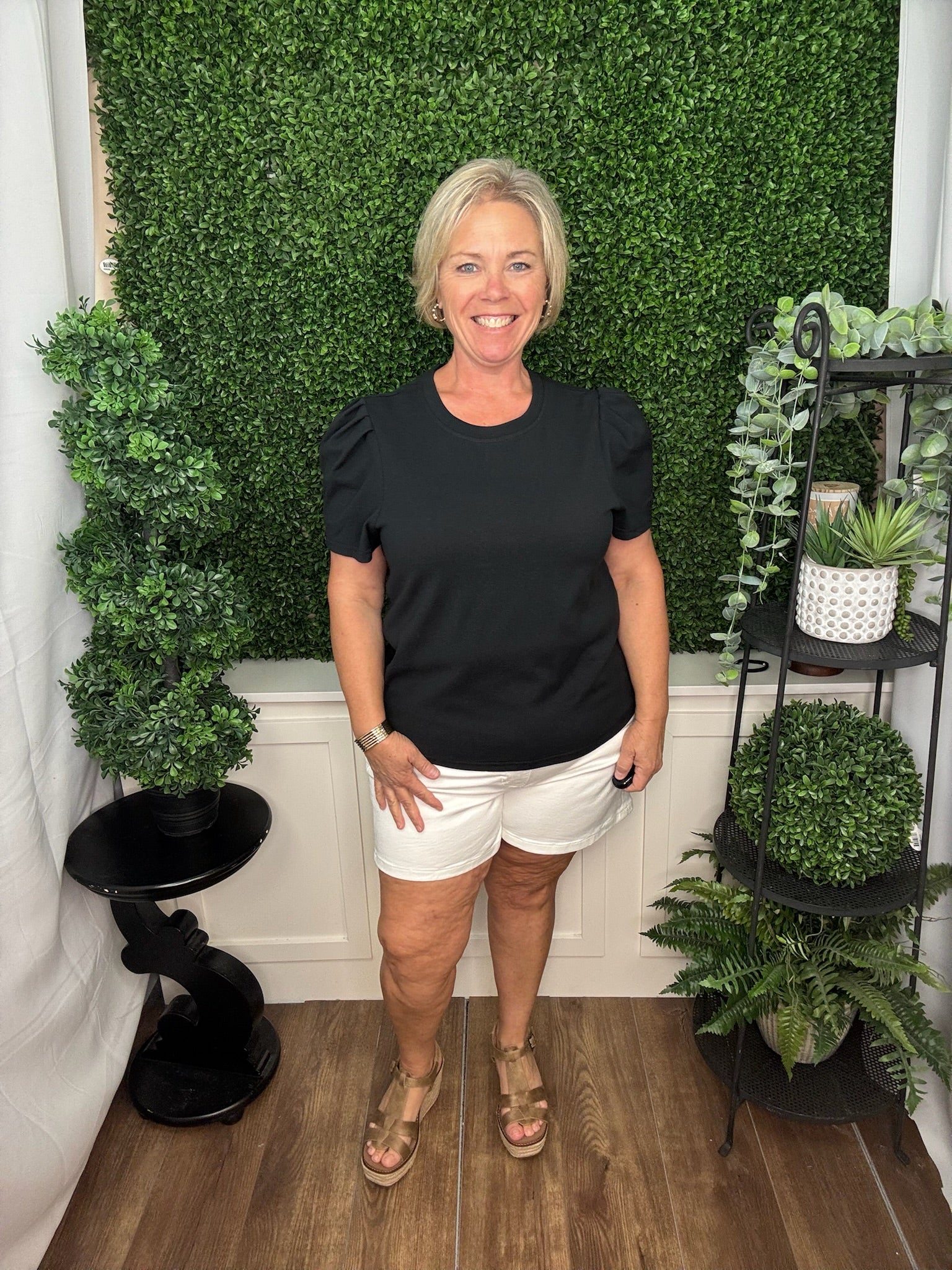 PLEAT SLEEVE TEE LARSSA BLACK