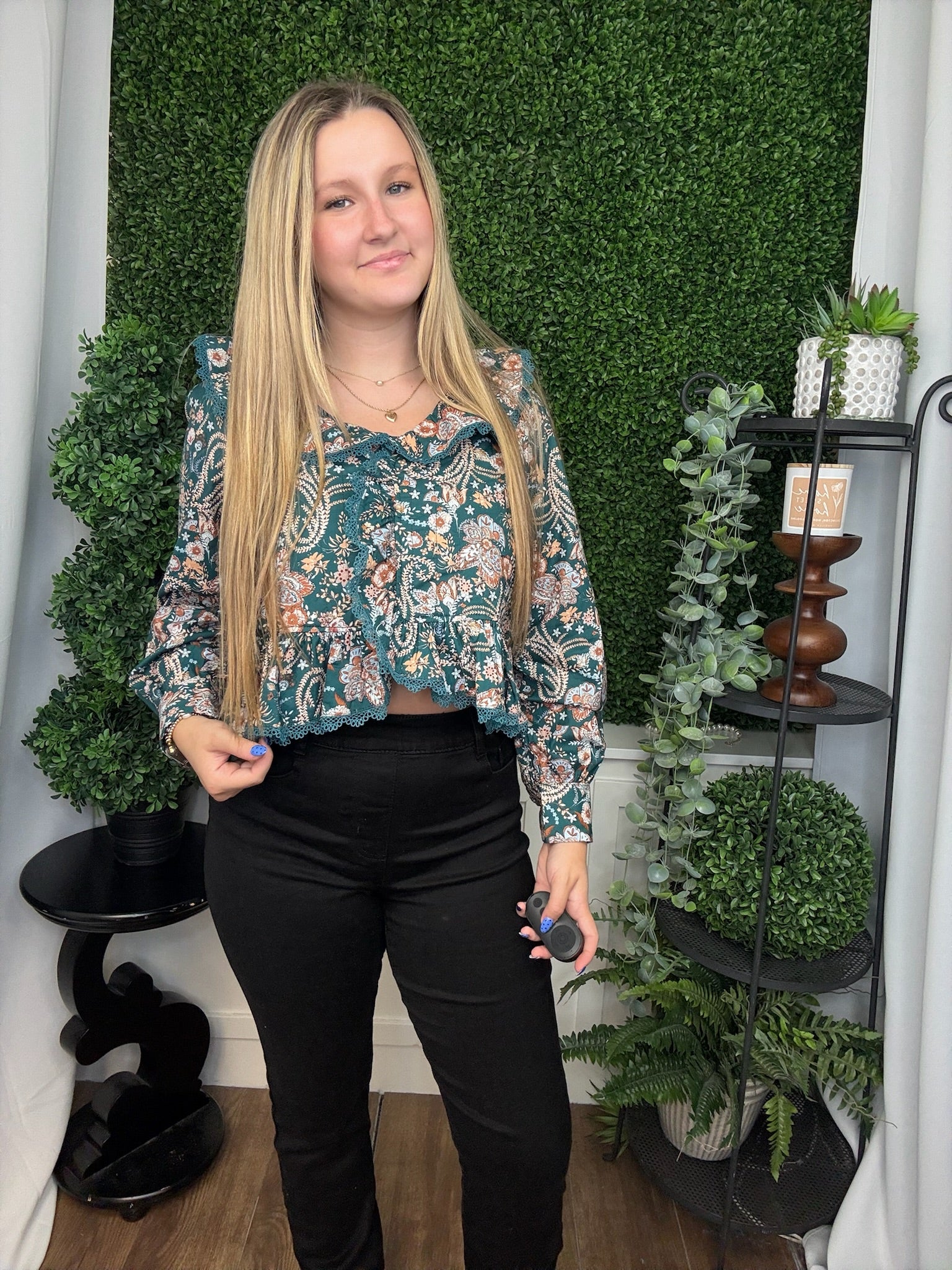 PAISLEY PRINT LACE TRIM QUILTED TOP - TEAL/GREEN/MULTI FLORAL