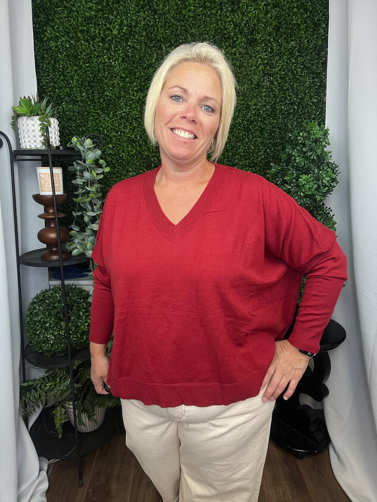 SOLID VNECK LS SWEATER - MERLOT