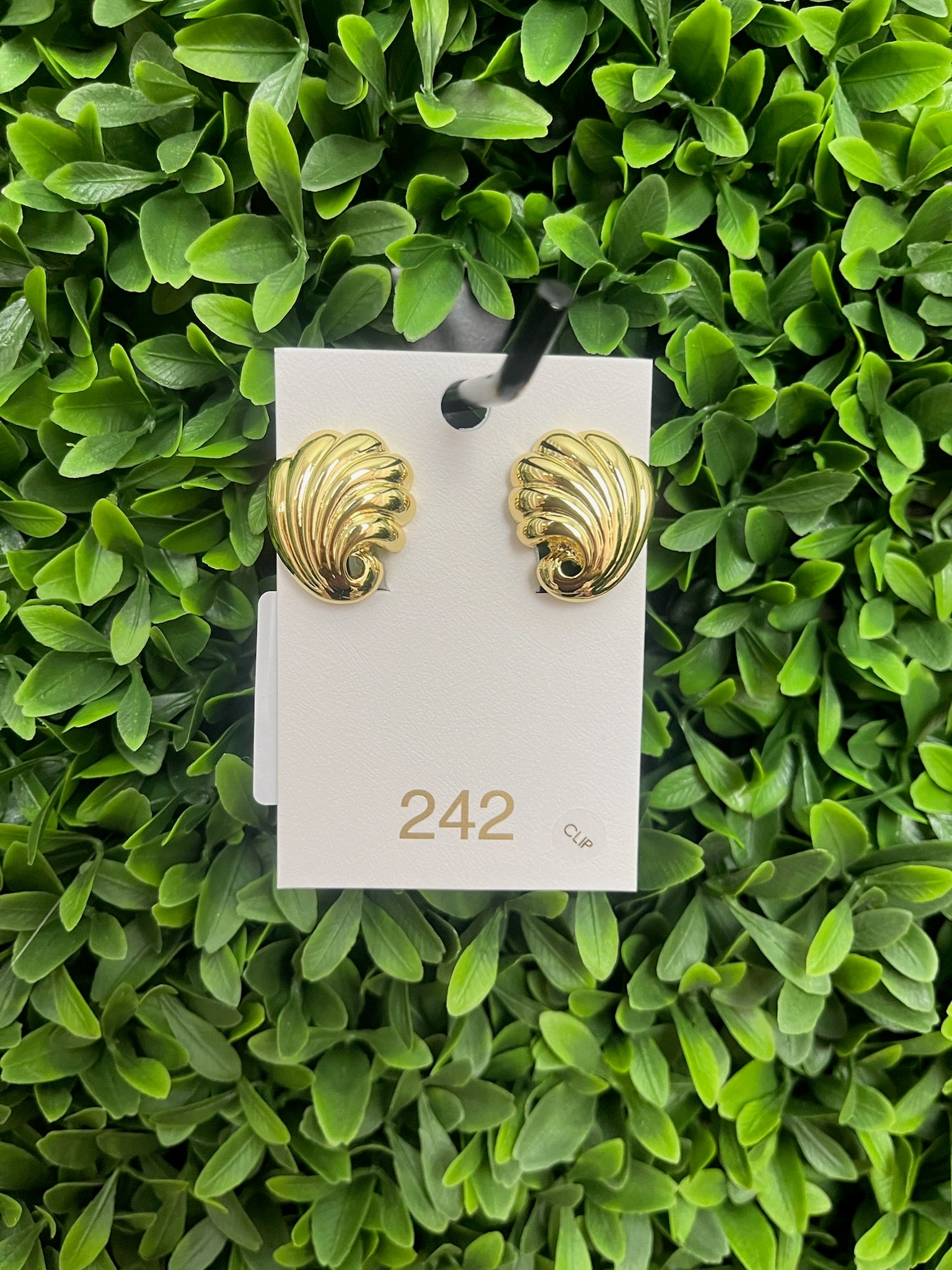 CLIP-ON FLAPPER WAVE EARRINGS