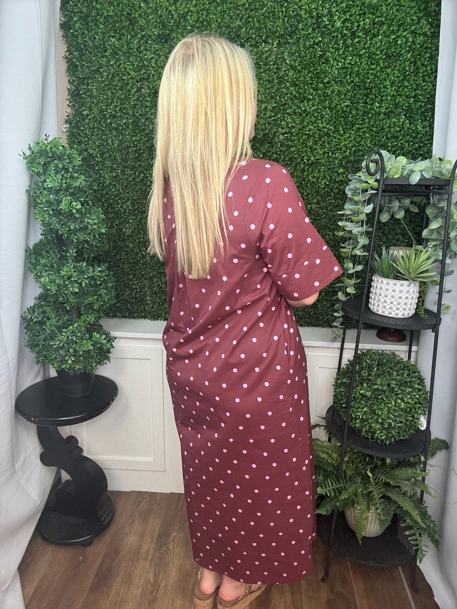POLKA DOT CONTRAST TRIM SHIRT DRESS - BURGUNDY