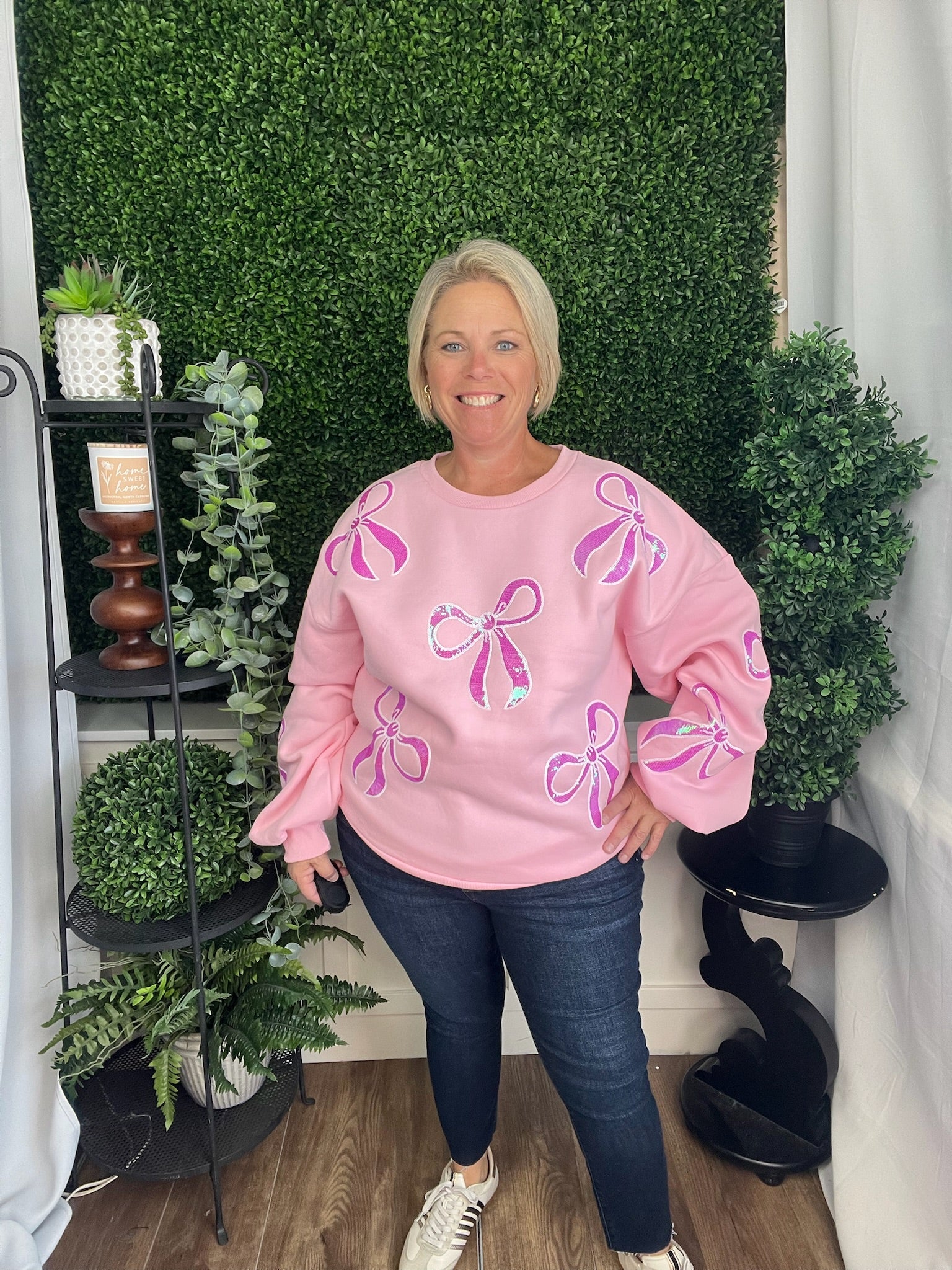 SEQUIN BOWS SWEATSHIRT - PINK