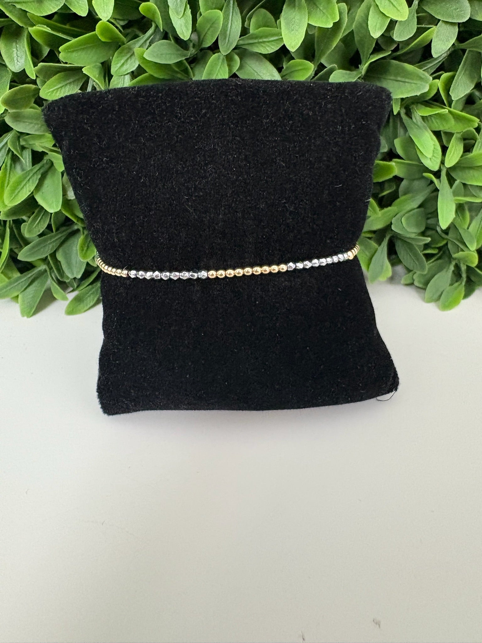 BLISSFUL PATTERN 2MM SILVER FACETED HEMATITE