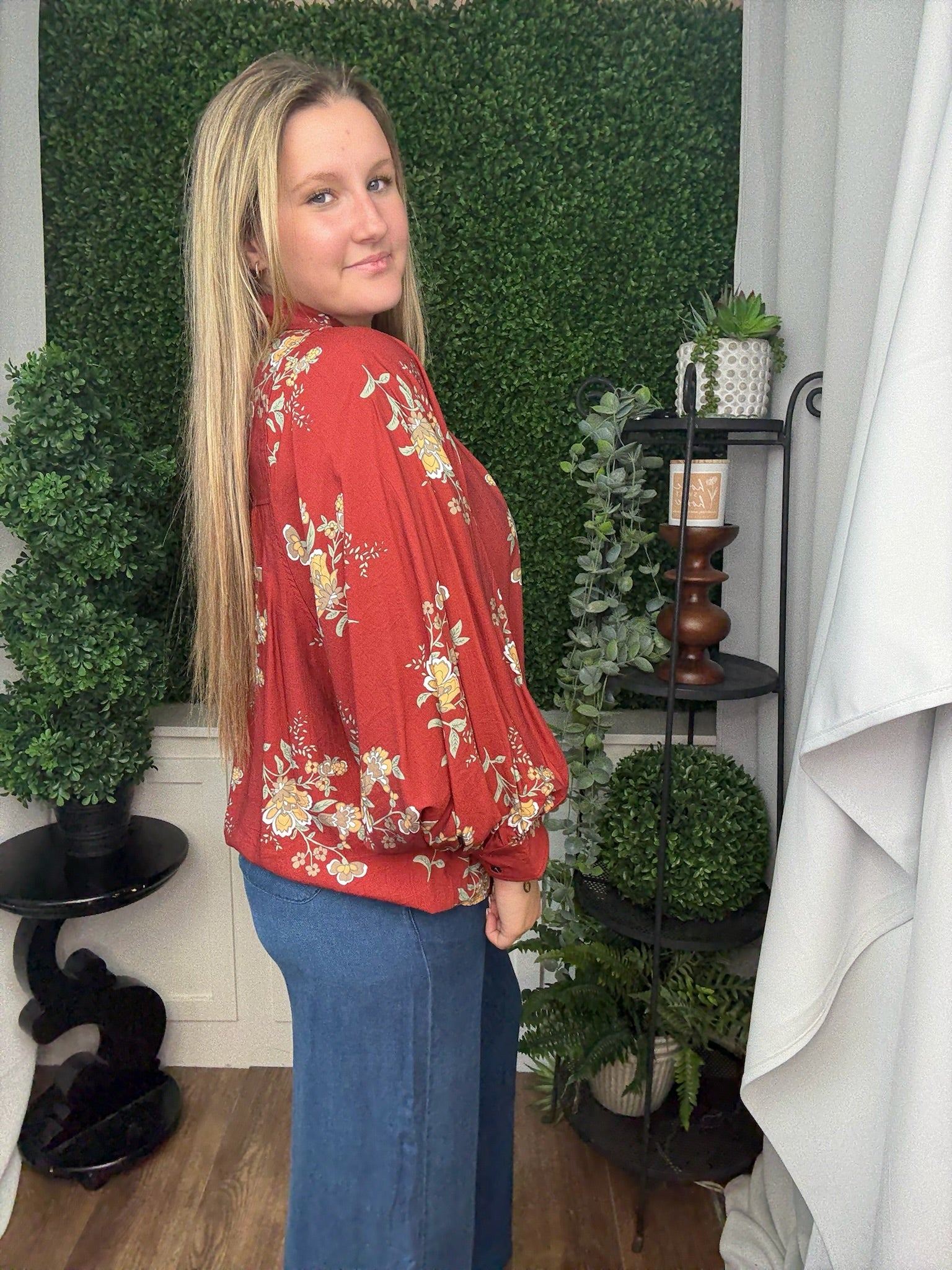 FLORAL PRINT LS TOP - BRICK