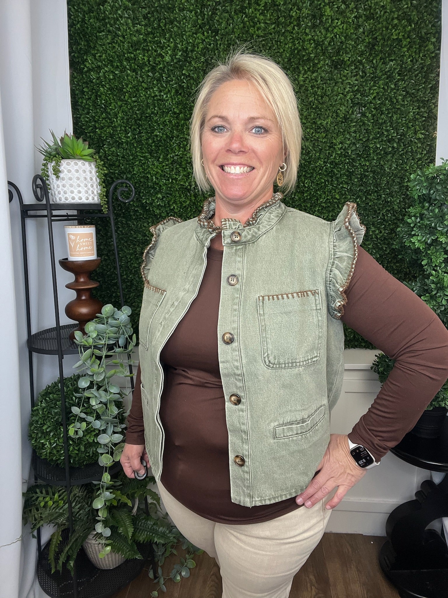 WASHED DENIM STITCH RUFFLED HIDDEN BUTTON VEST TOP - LT OLIVE/BROWN