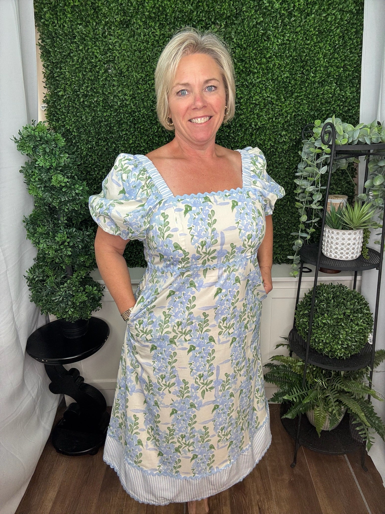 PUFF SHORT SLEEVE DRESS