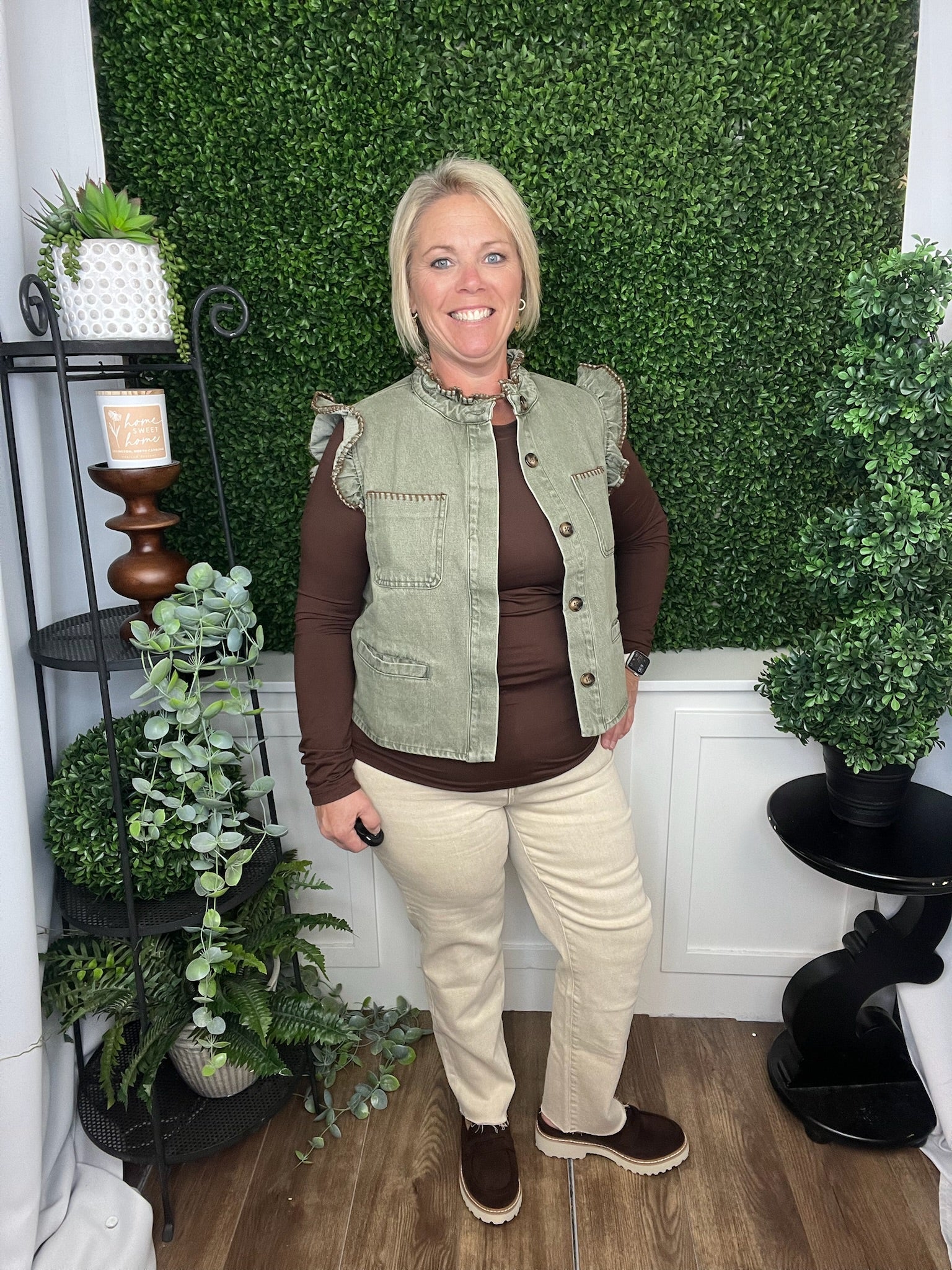 WASHED DENIM STITCH RUFFLED HIDDEN BUTTON VEST TOP - LT OLIVE/BROWN