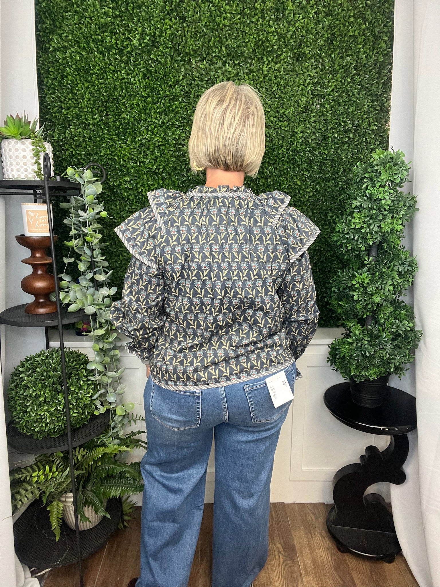 FLORAL FLUTTER SLV CONTRAST BINDING TOP - ASH BLACK