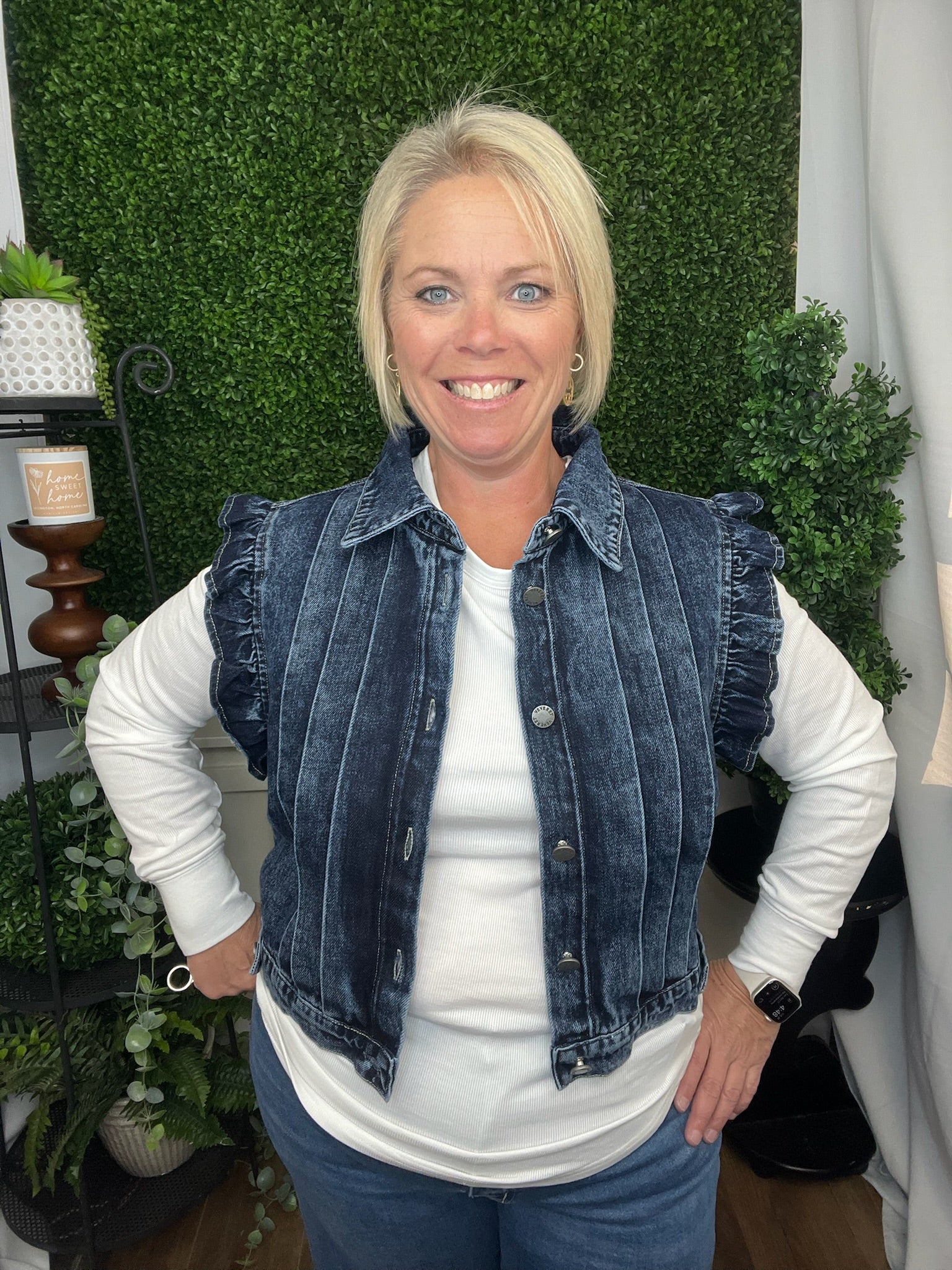 DENIM VEST W/FRONT PLEAT AND RUFFLE DETAILS - MEDIUM WASH