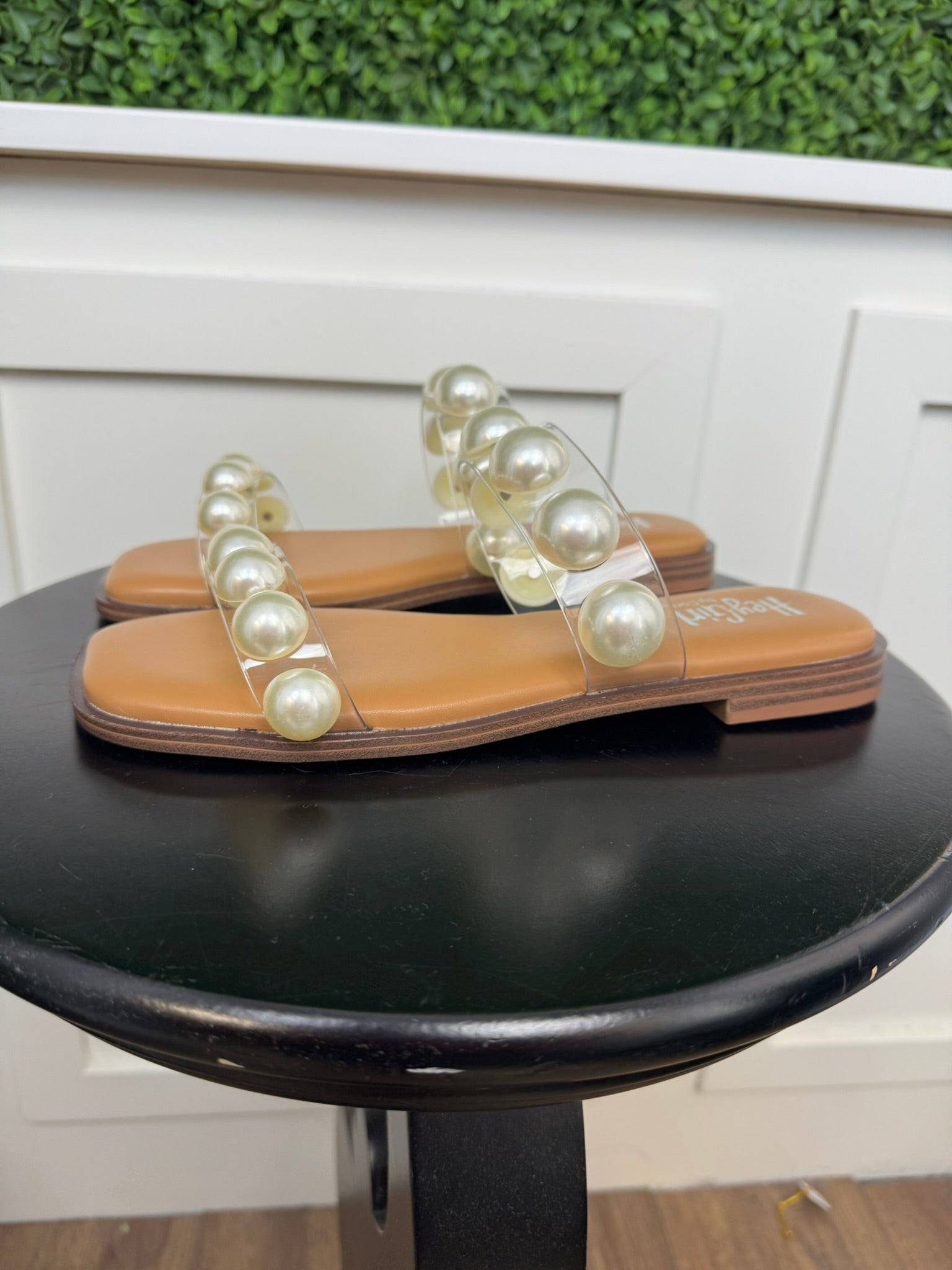 CATCH A BUZZ - CLEAR