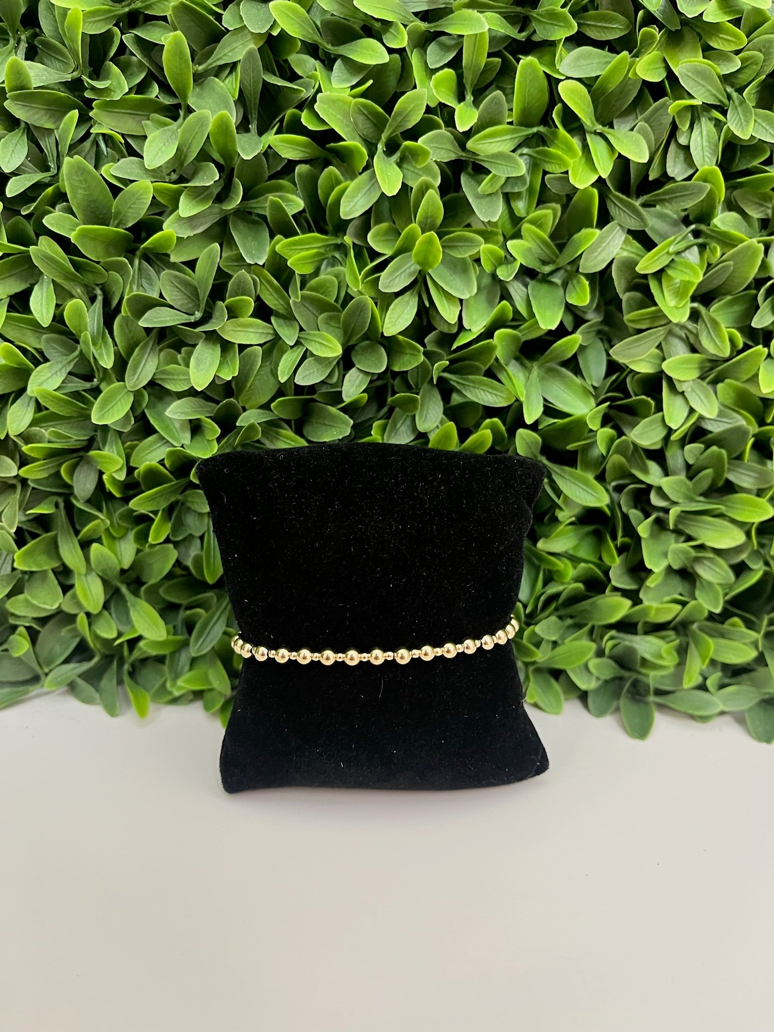 CLASSIC GRATEFUL PATTERN 4MM BEAD BRAC - GOLD