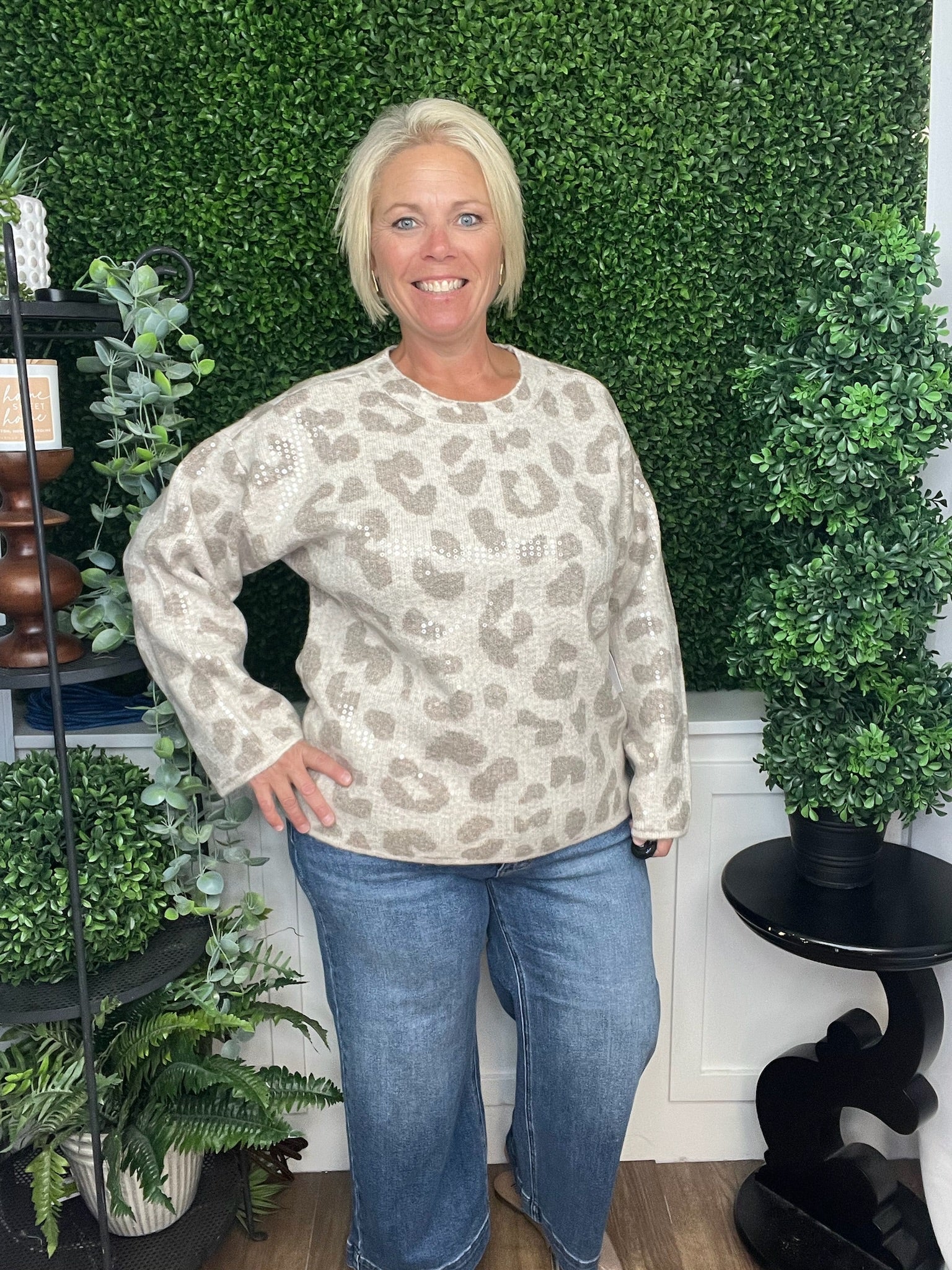 LS CREW NECK SWEATER W/SEQUINS - SANDSTONE