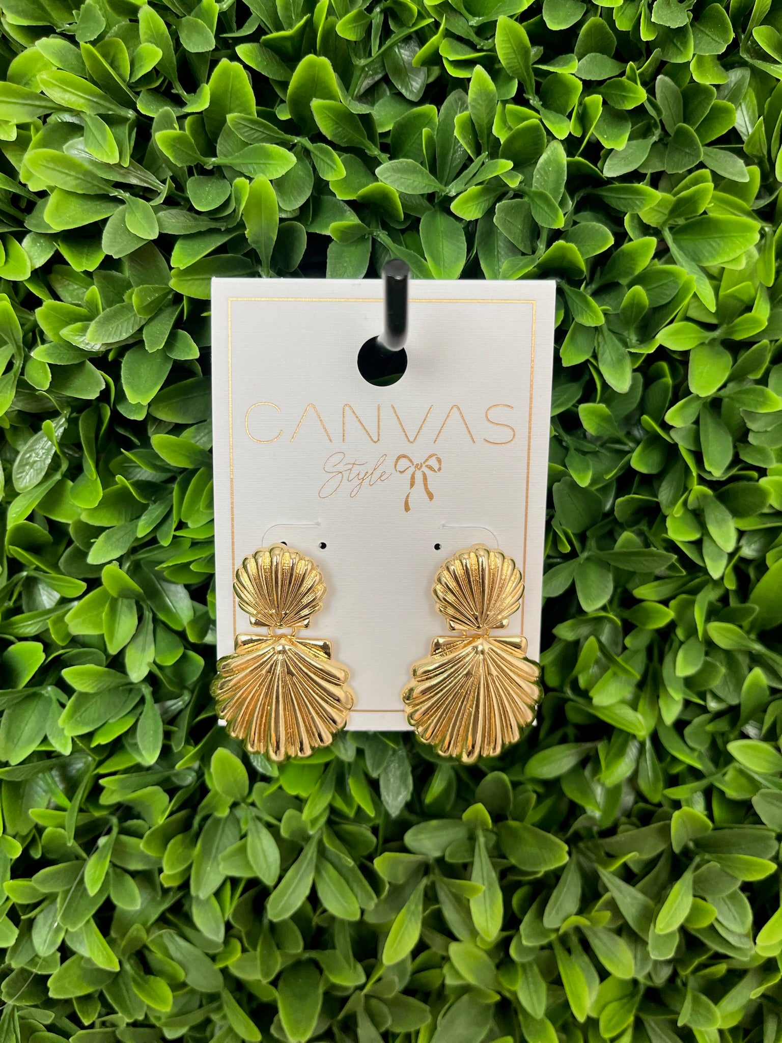 MARIANA SCALLOP SHELL EARRINGS SHINY GOLD