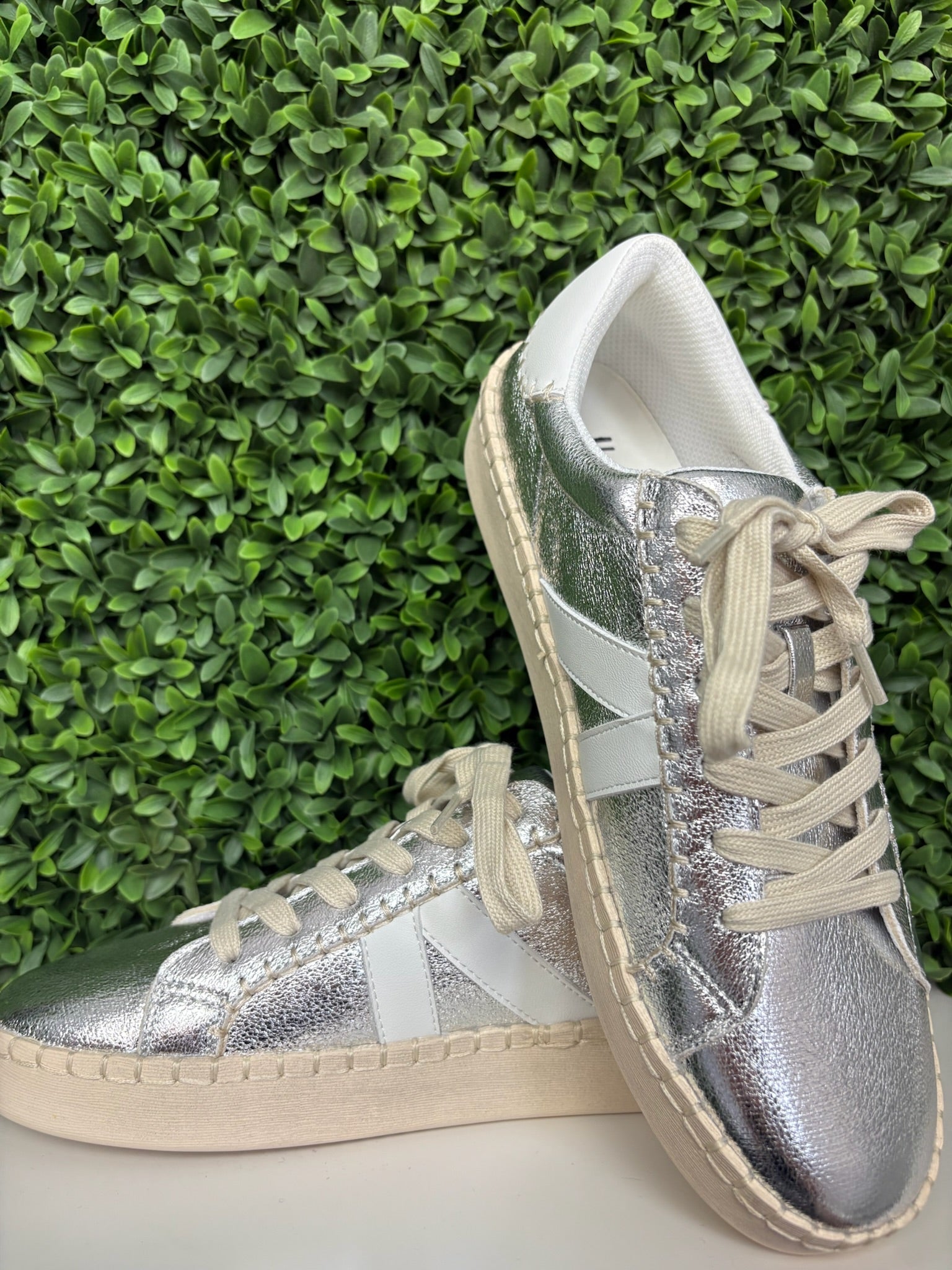 FRIEND ZONE - SILVER CRINKLE METALLIC