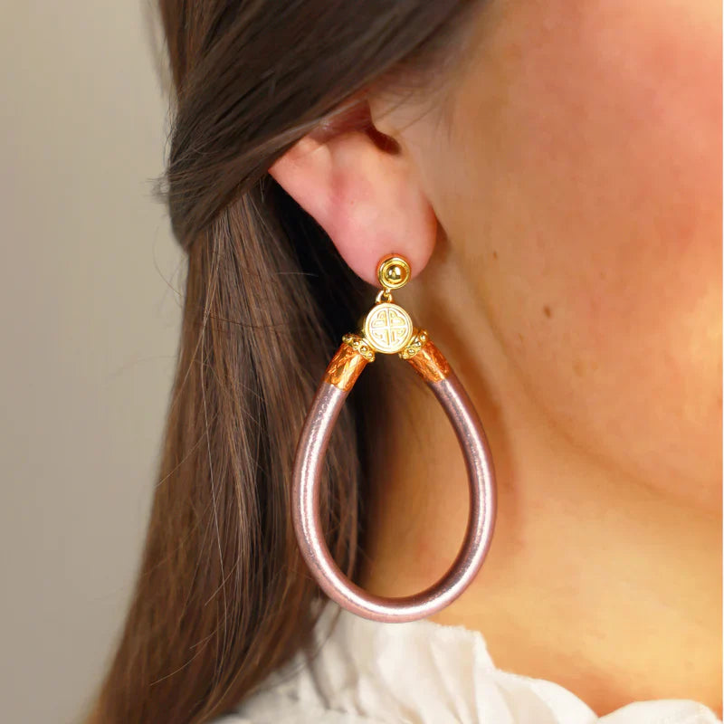 ALL WEATHER EARRINGS - CHAMPAGNE