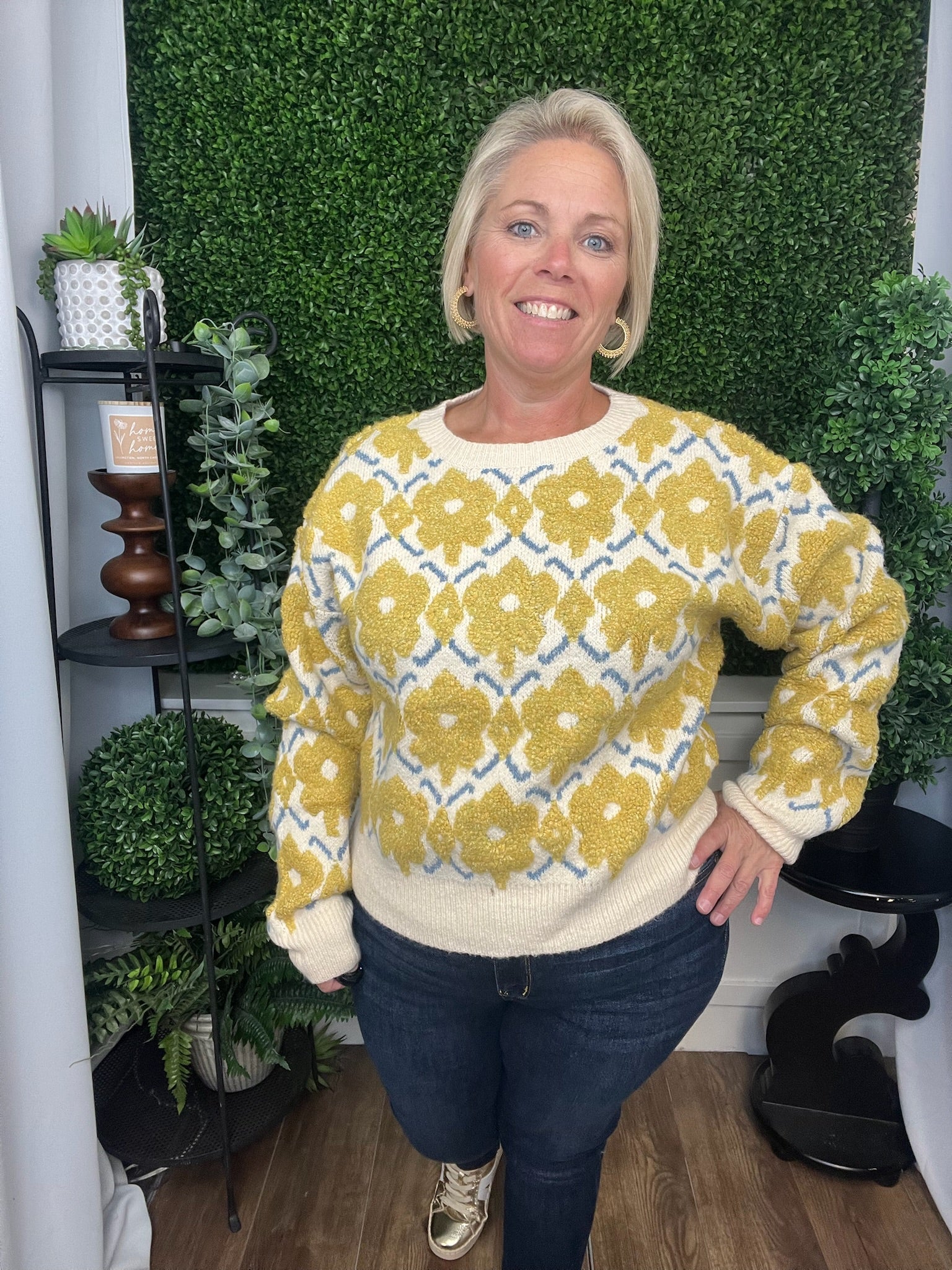 FUZZY TEXTURE FLORAL SWEATER - YELLOW FLOWER