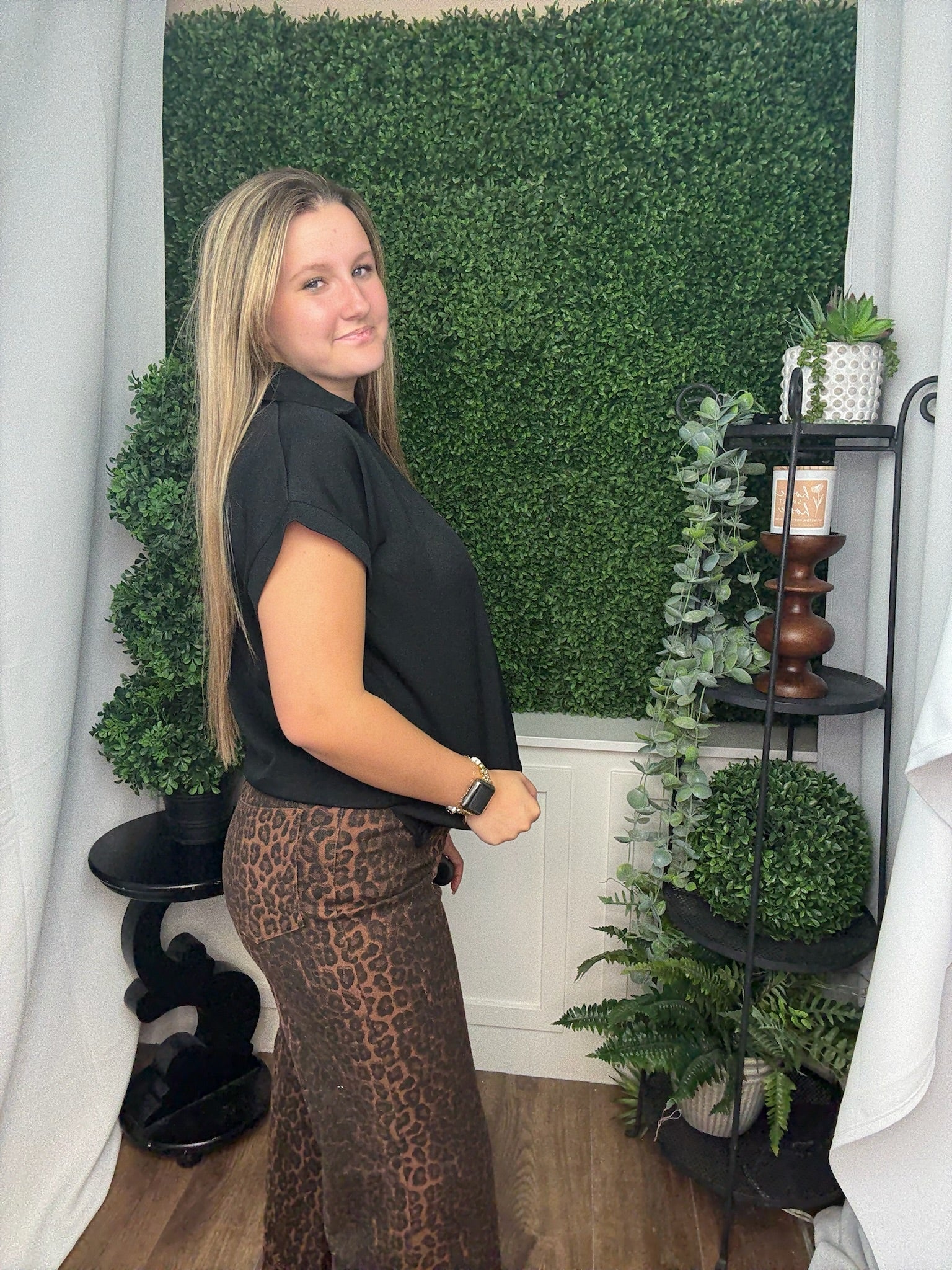 SOLID CUFFED SHORT SLEEVE VNECK TOP