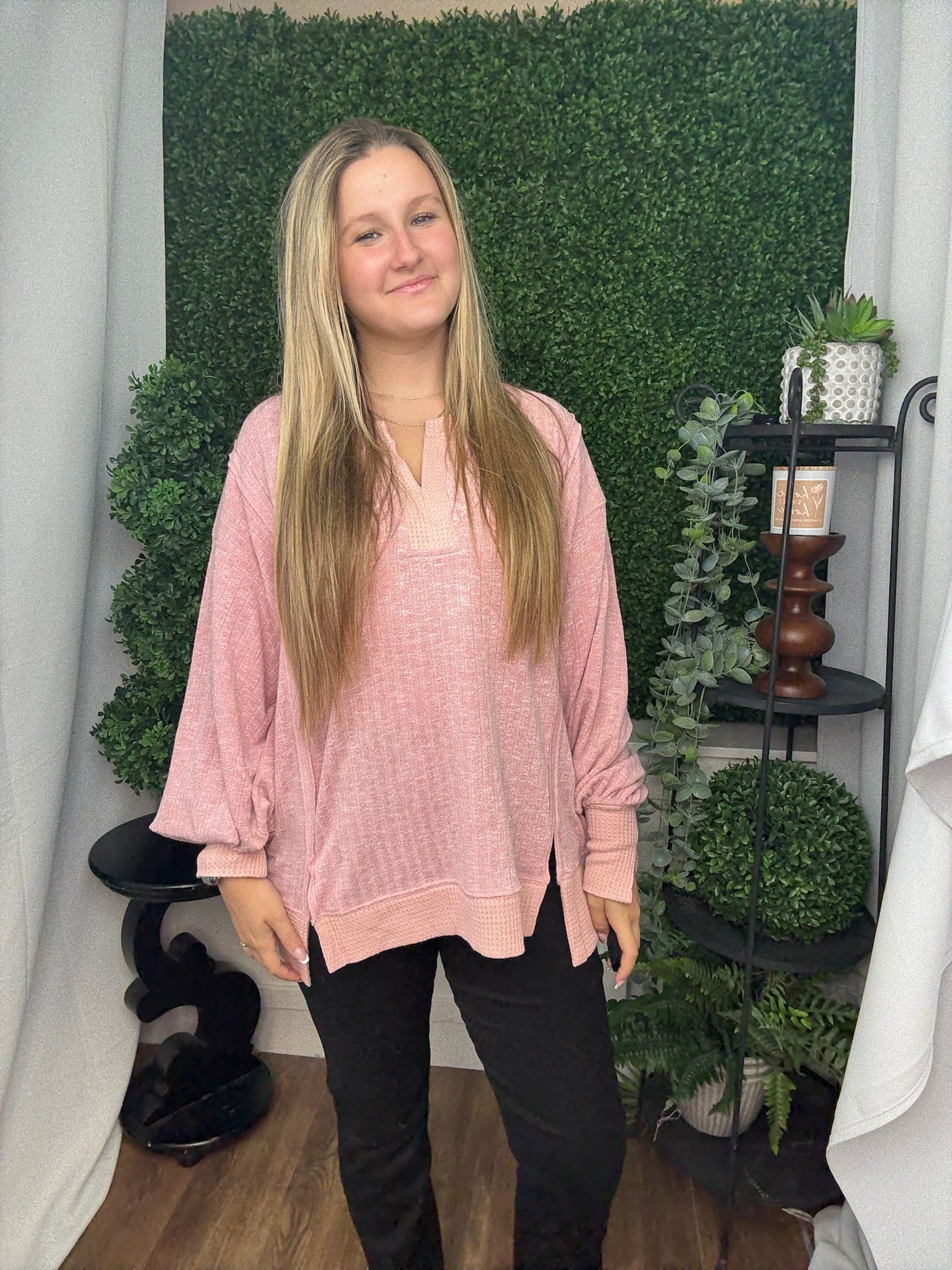 2 TONE KNIT RIB LOOSE FIT LS TOP W/VNECK - MAUVE