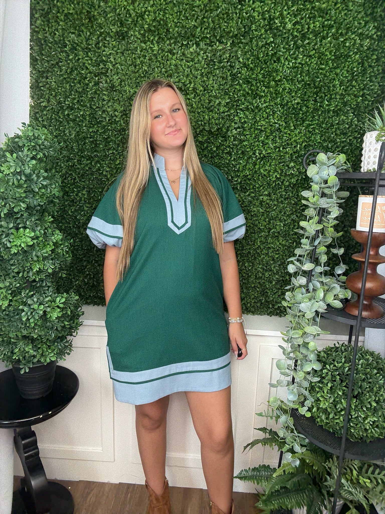 SOLID LANTERN SLEEVES PULLOVER MINI DRESS - HUNTER GREEN