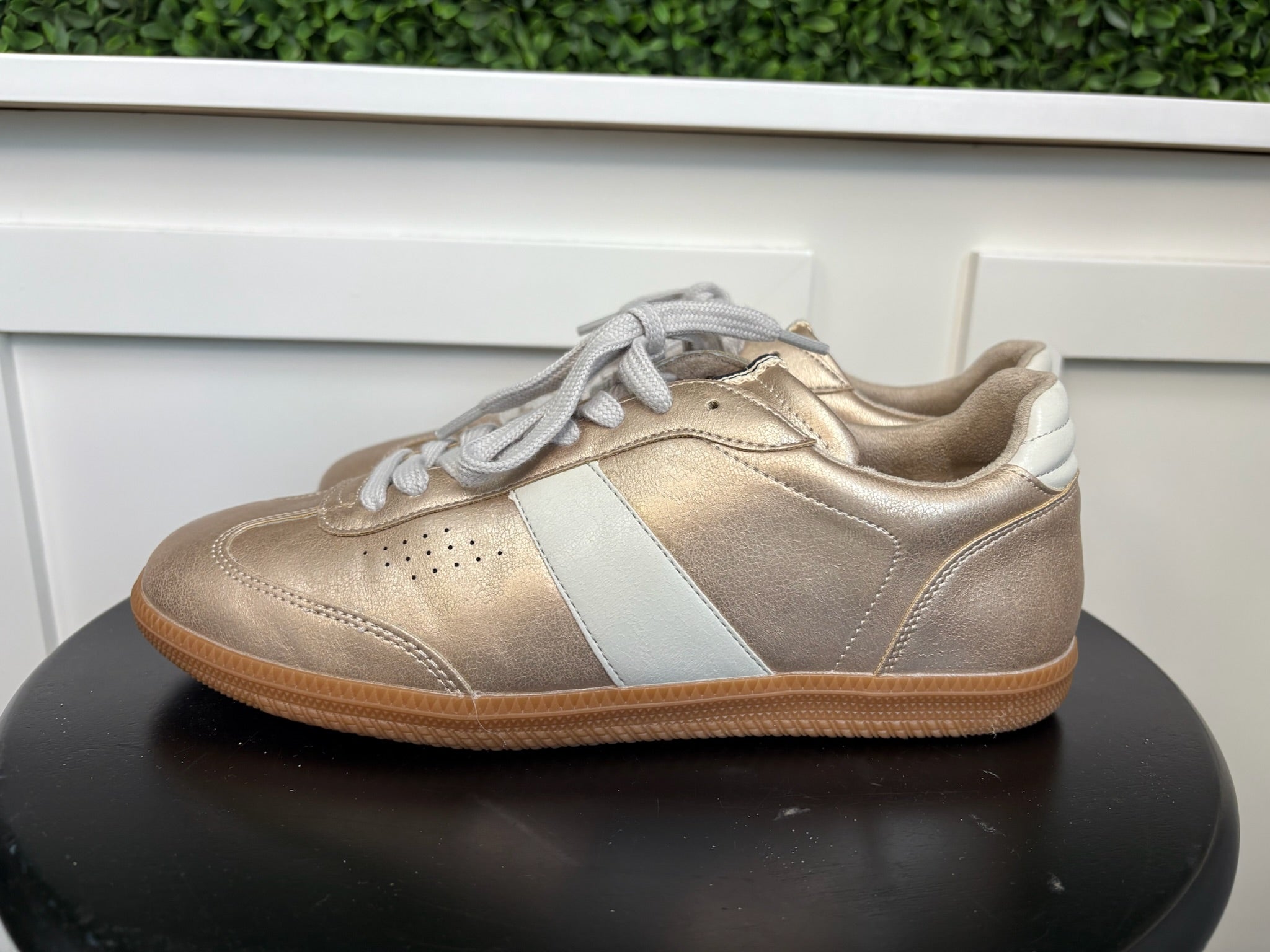 SYDNEY SNEAKER - GOLDEN