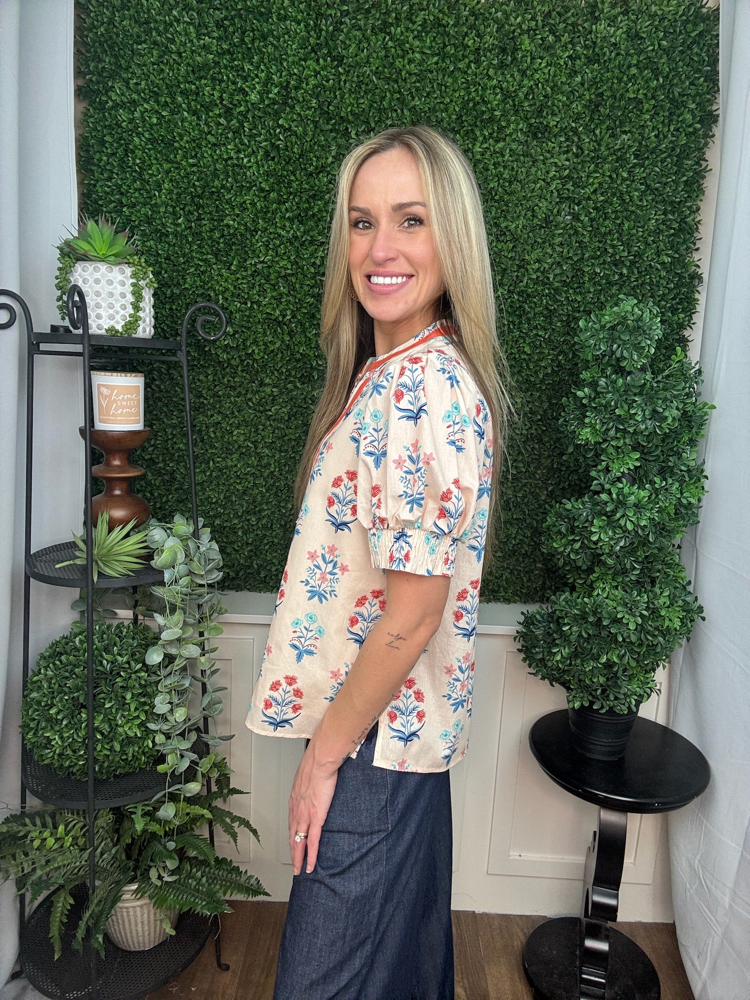 FLORAL PRINT PUFF SHORT SLEEVE TOP