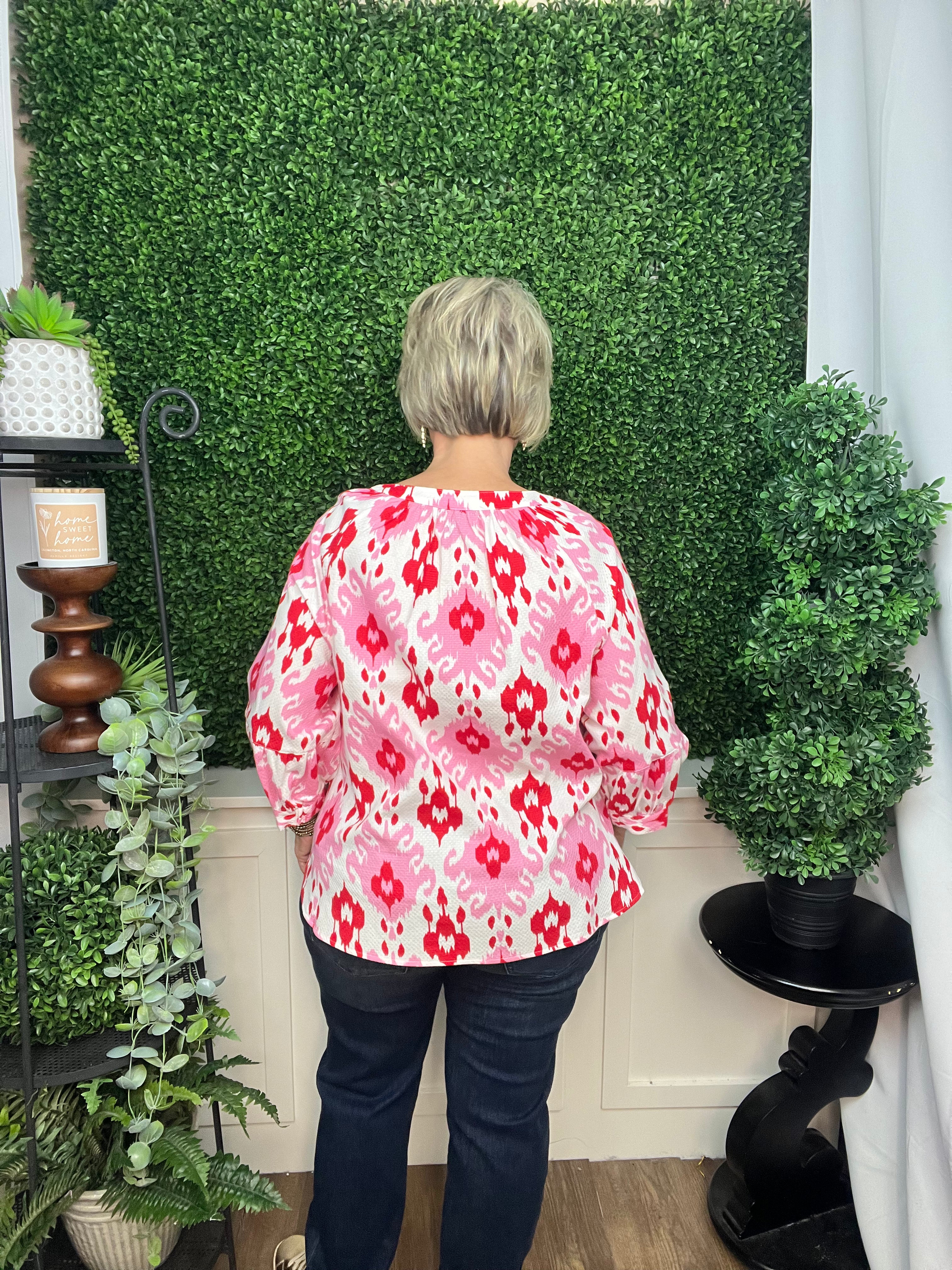 TEXTURED WOVEN POPOVER, SPLIT NECK W/TASSELS - TIE DYE MULTI