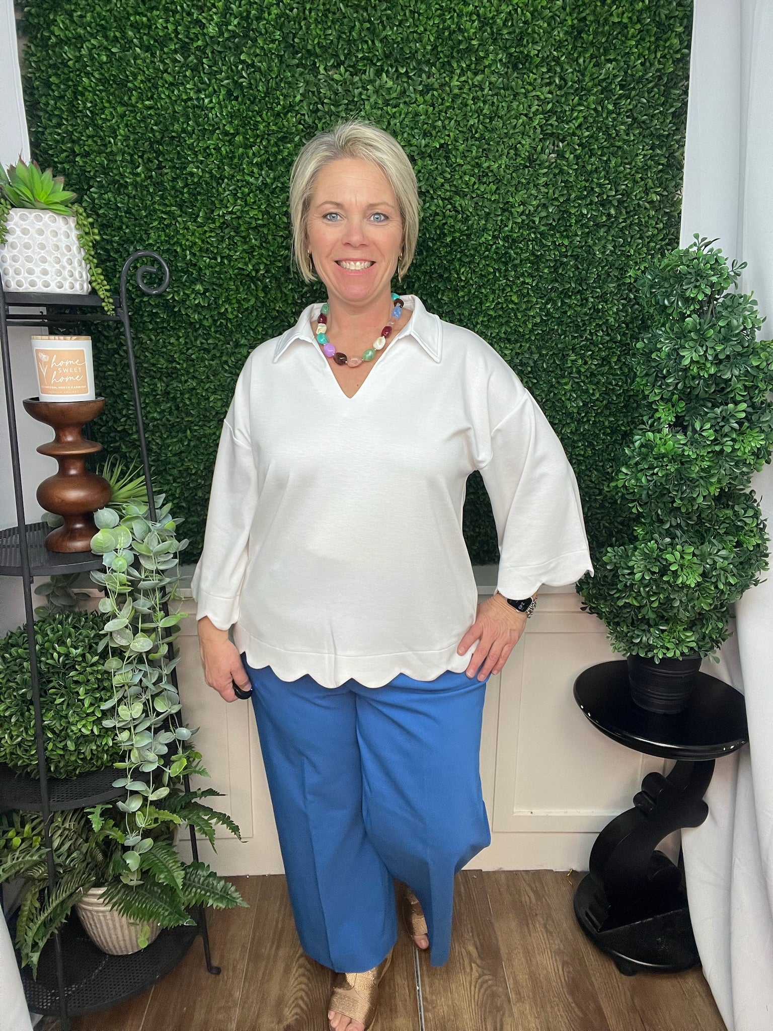 SCALLOP EDGE DETAIL SOLID TOP - OFF WHITE