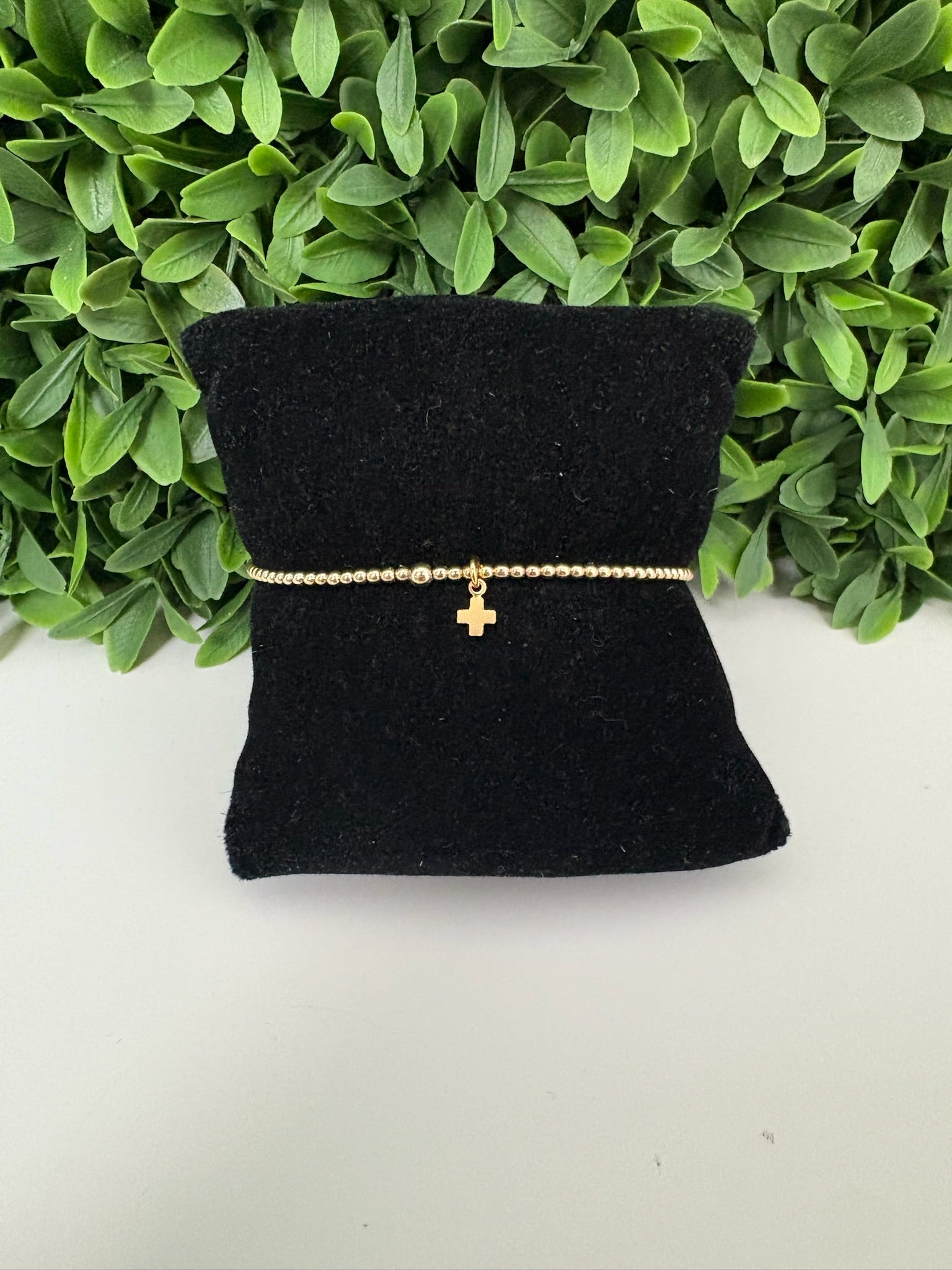 CLASSIC GOLD 2MM BEAD BRAC-SIGNATURE CROSS SMALL GOLD CHARM