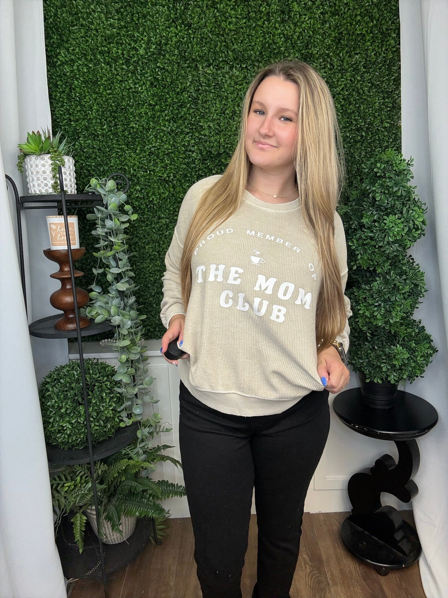 MOM CLUB GRAPHIC WASHED LS TOP - KHAKI
