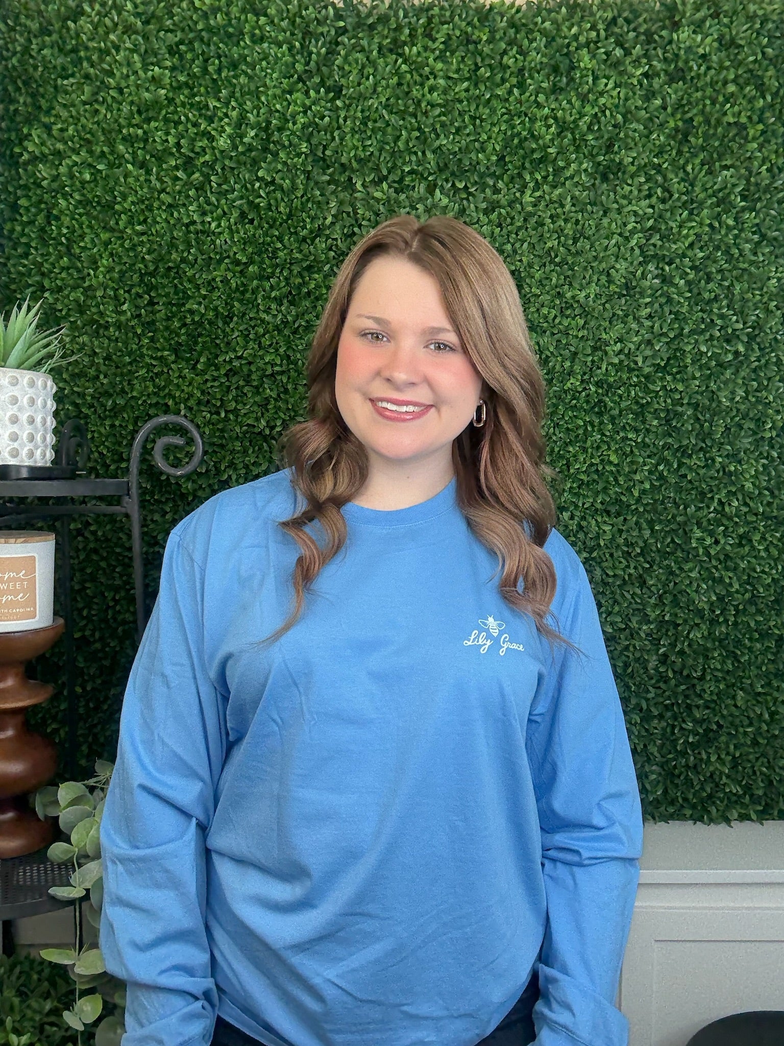 SO VERY MERRY NUTCRACKER LS AZURE