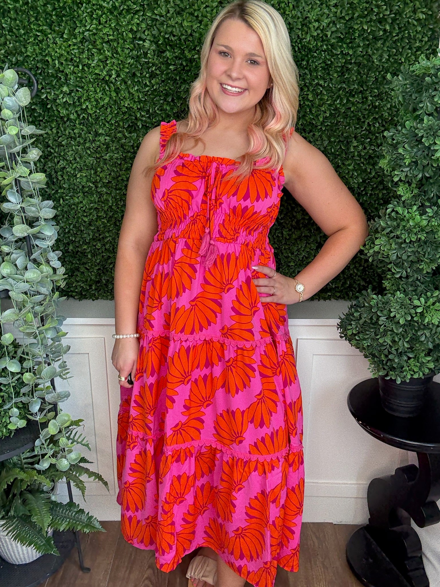 BANANA PRINT SLEEVELESS MAXI DRESS - HOT PINK