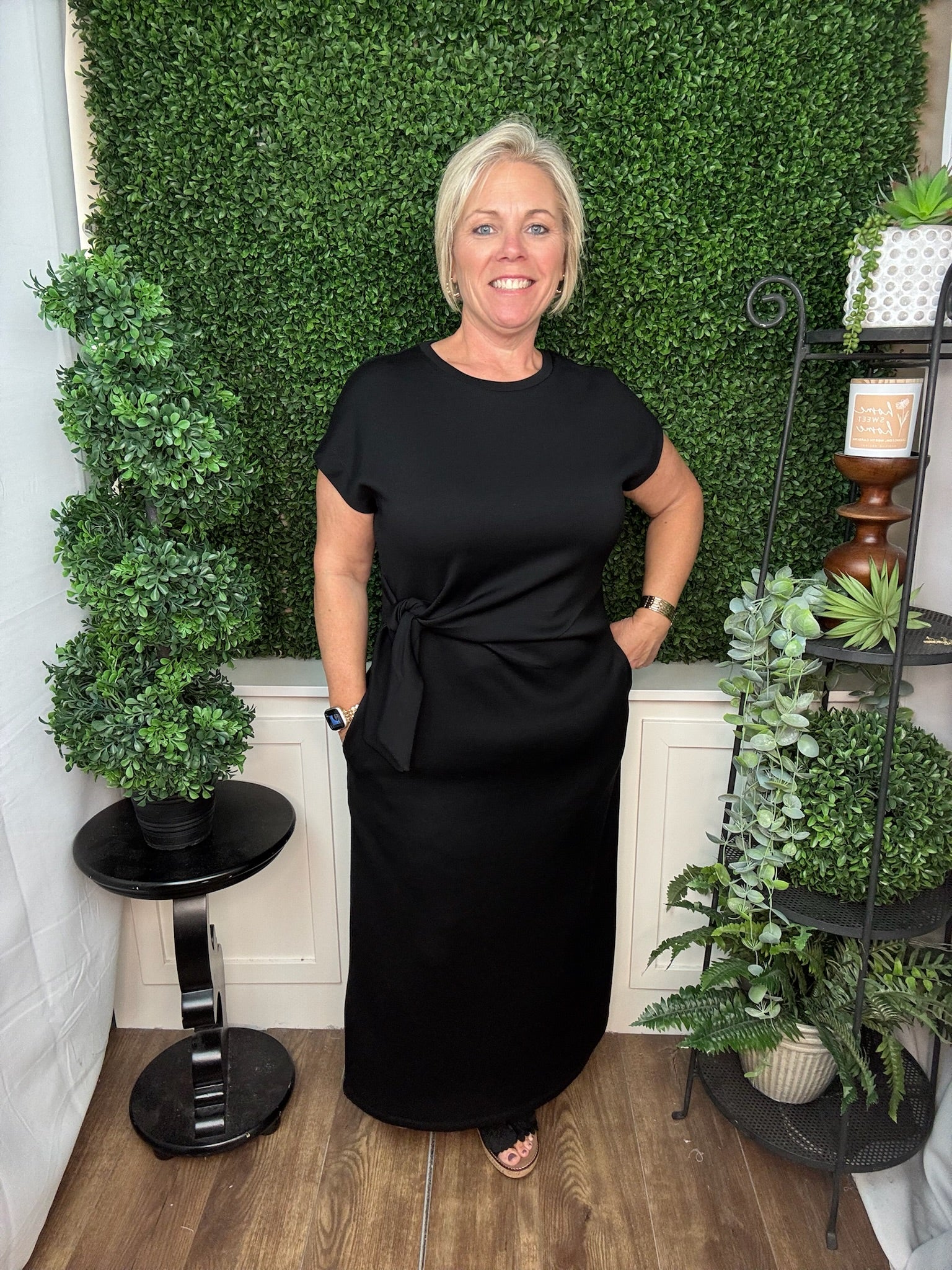 SHORT SLEEVE MAXI DRESS