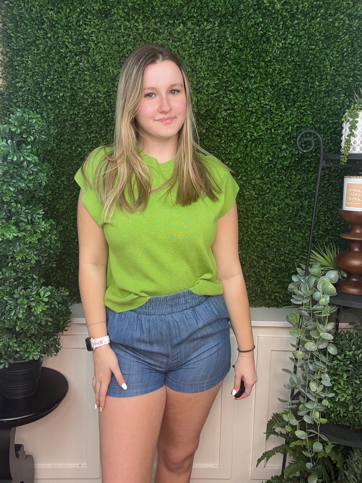 LIME SHORT SLEEVE TOP