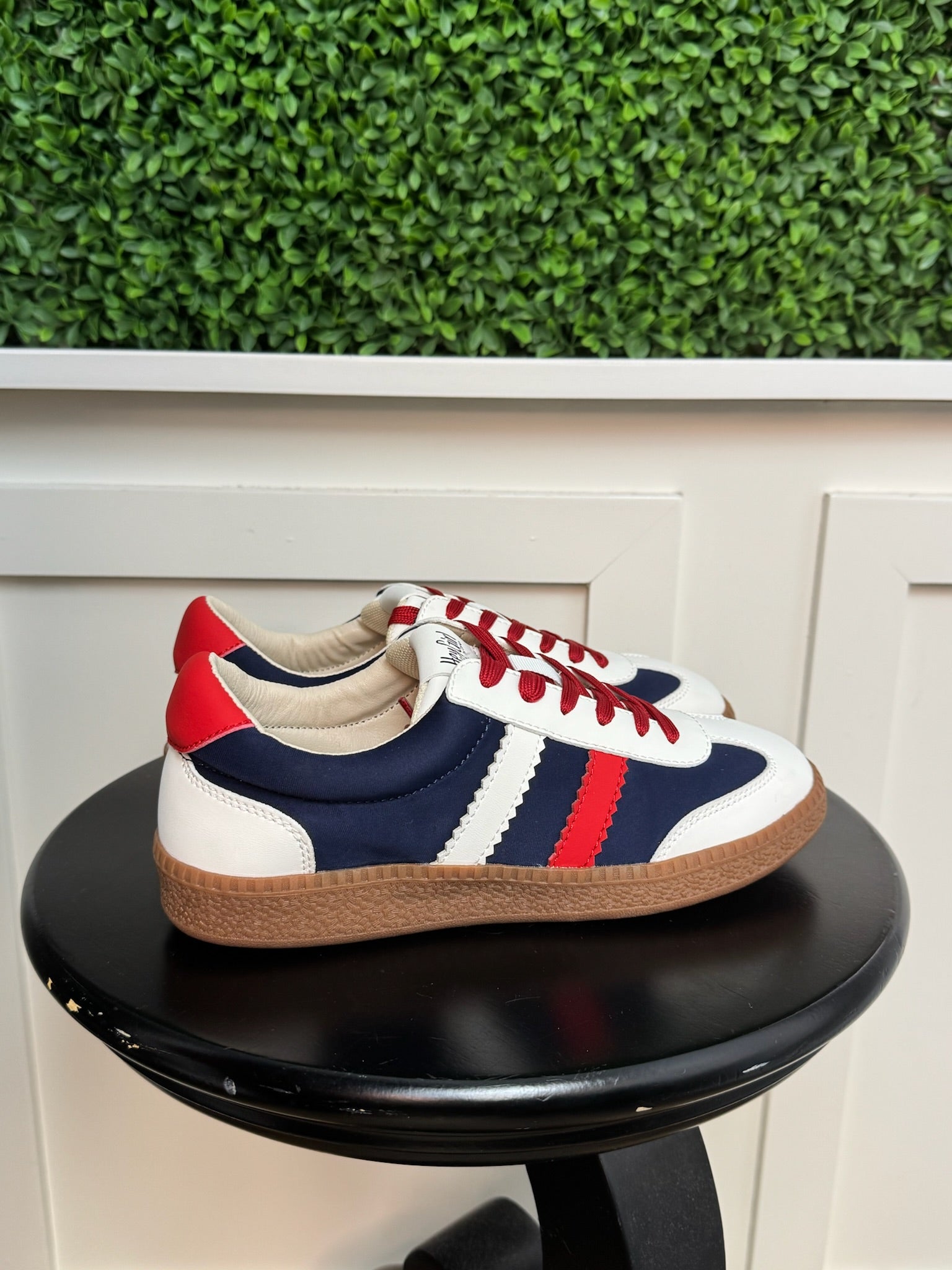 HEADS UP - RED WHITE BLUE