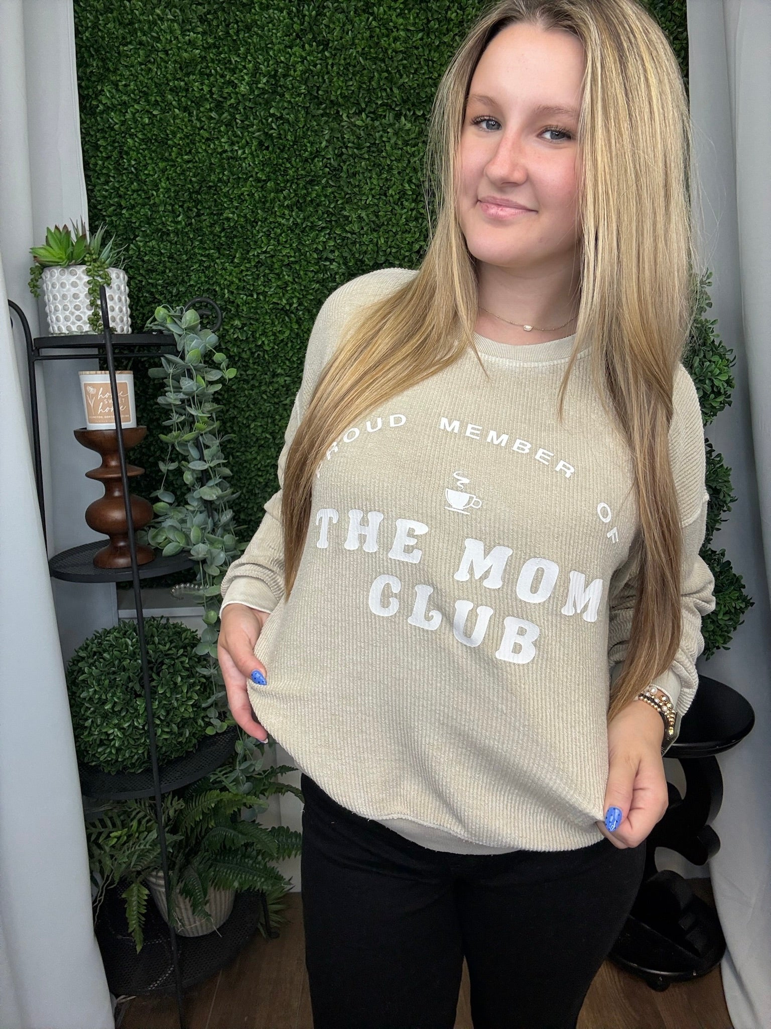 MOM CLUB GRAPHIC WASHED LS TOP - KHAKI