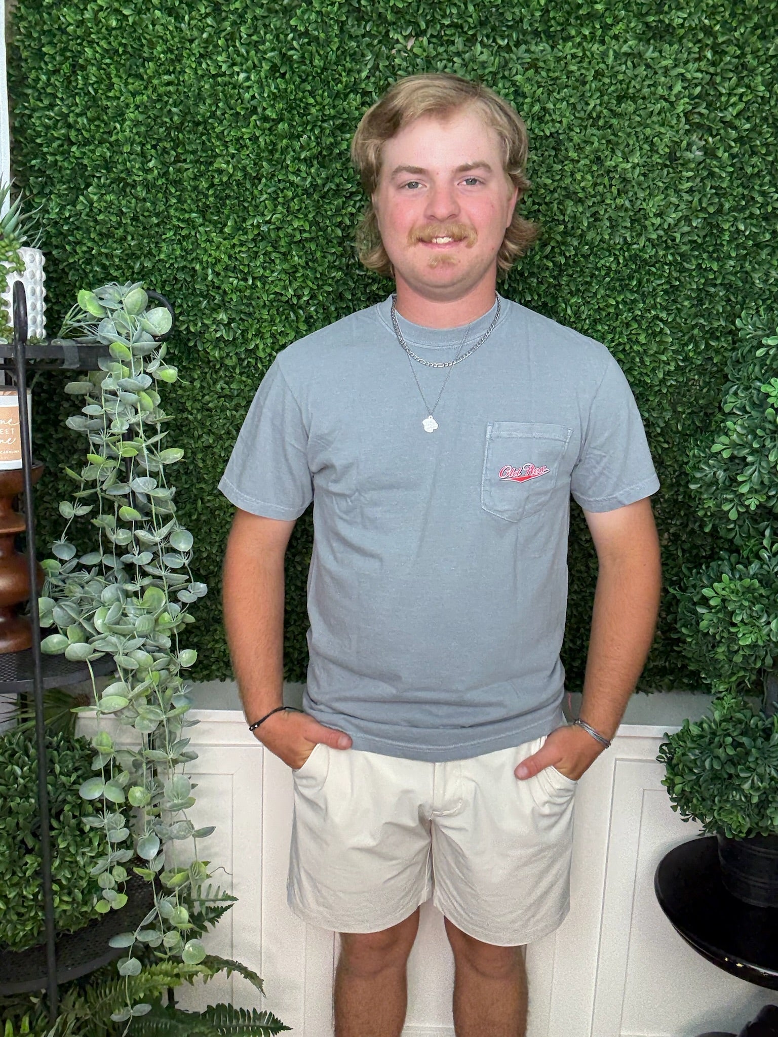 THE EAGLE CREST POCKET TEE - GRANITE