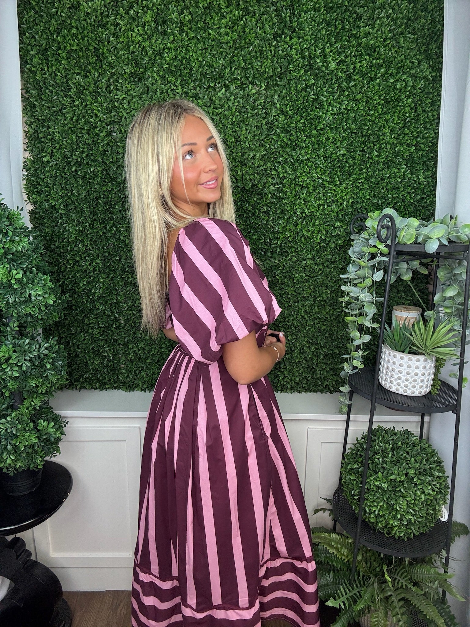 STRIPED PUFF SLEEVE MIDI DRESS - PLUM
