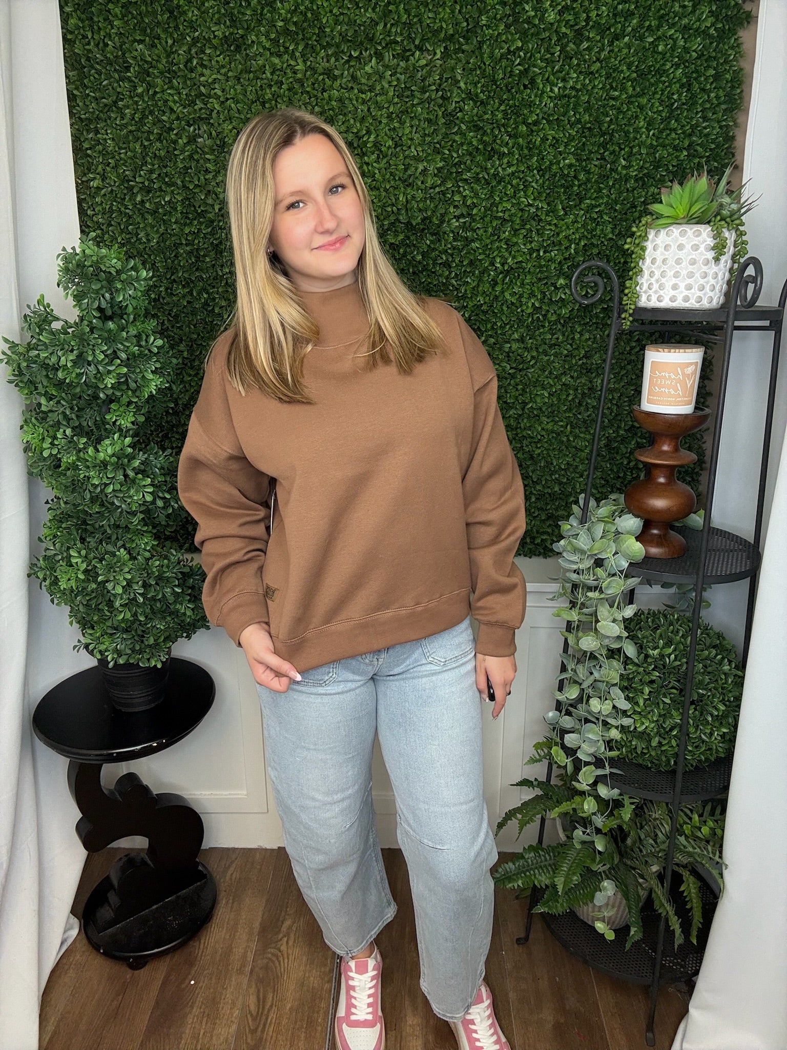 LONG SLEEVE MOCK-CREW OVERSIZED FLEECE