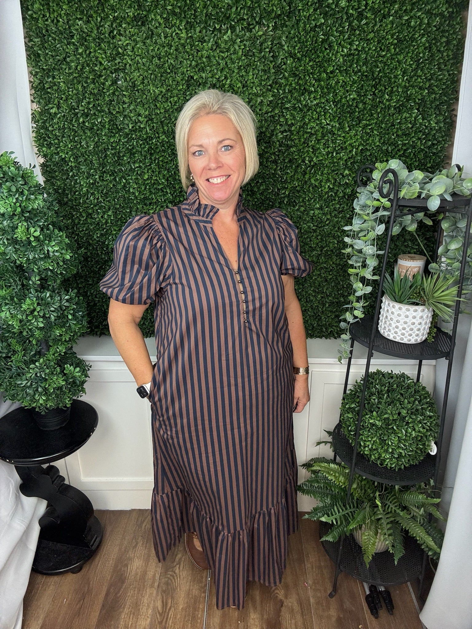 STRIPED PUFF SLEEVE DRESS - NAVY BROWN