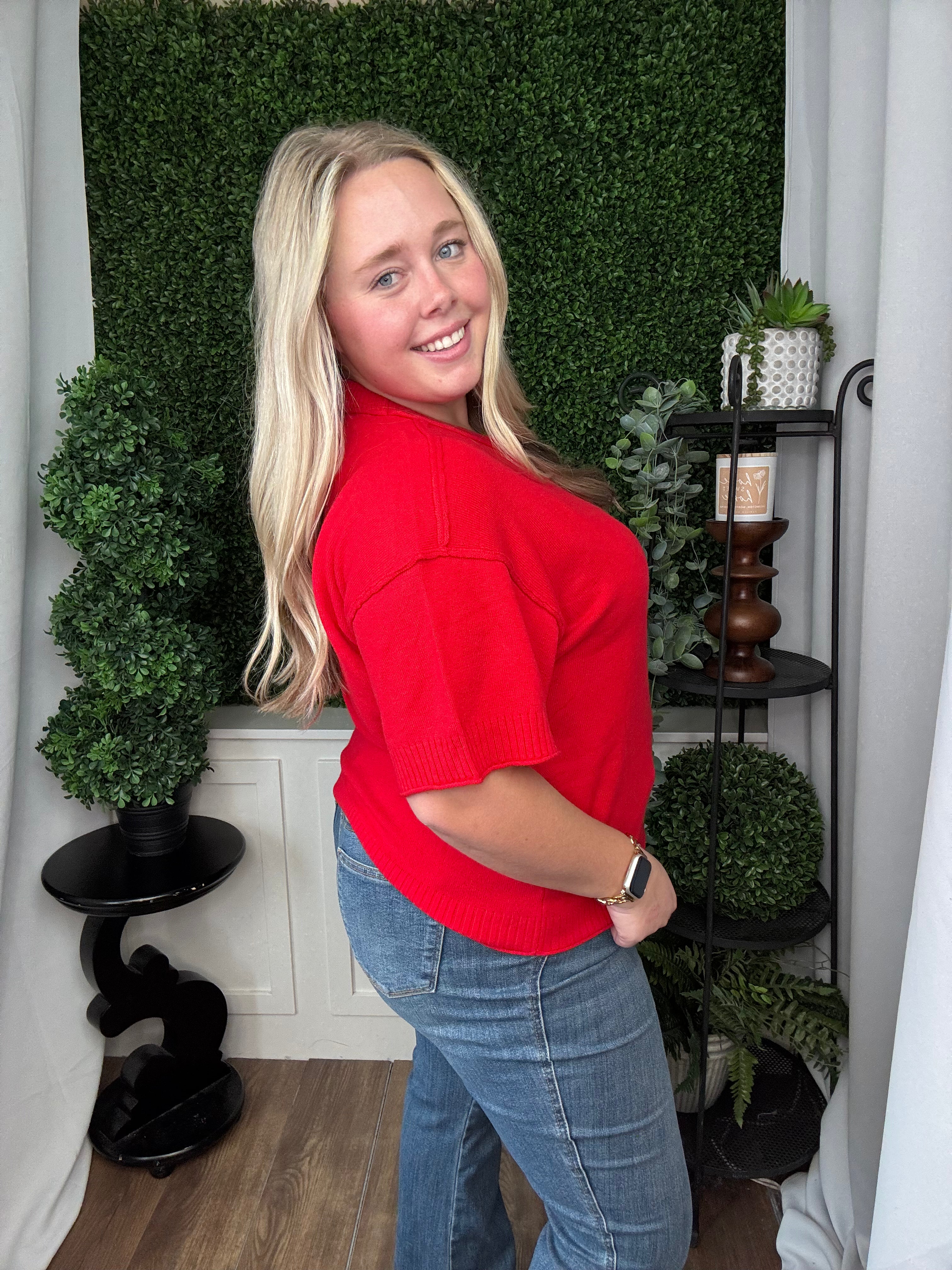 RAW EDGE ACCENT COMFY SWEATER TOP - RED