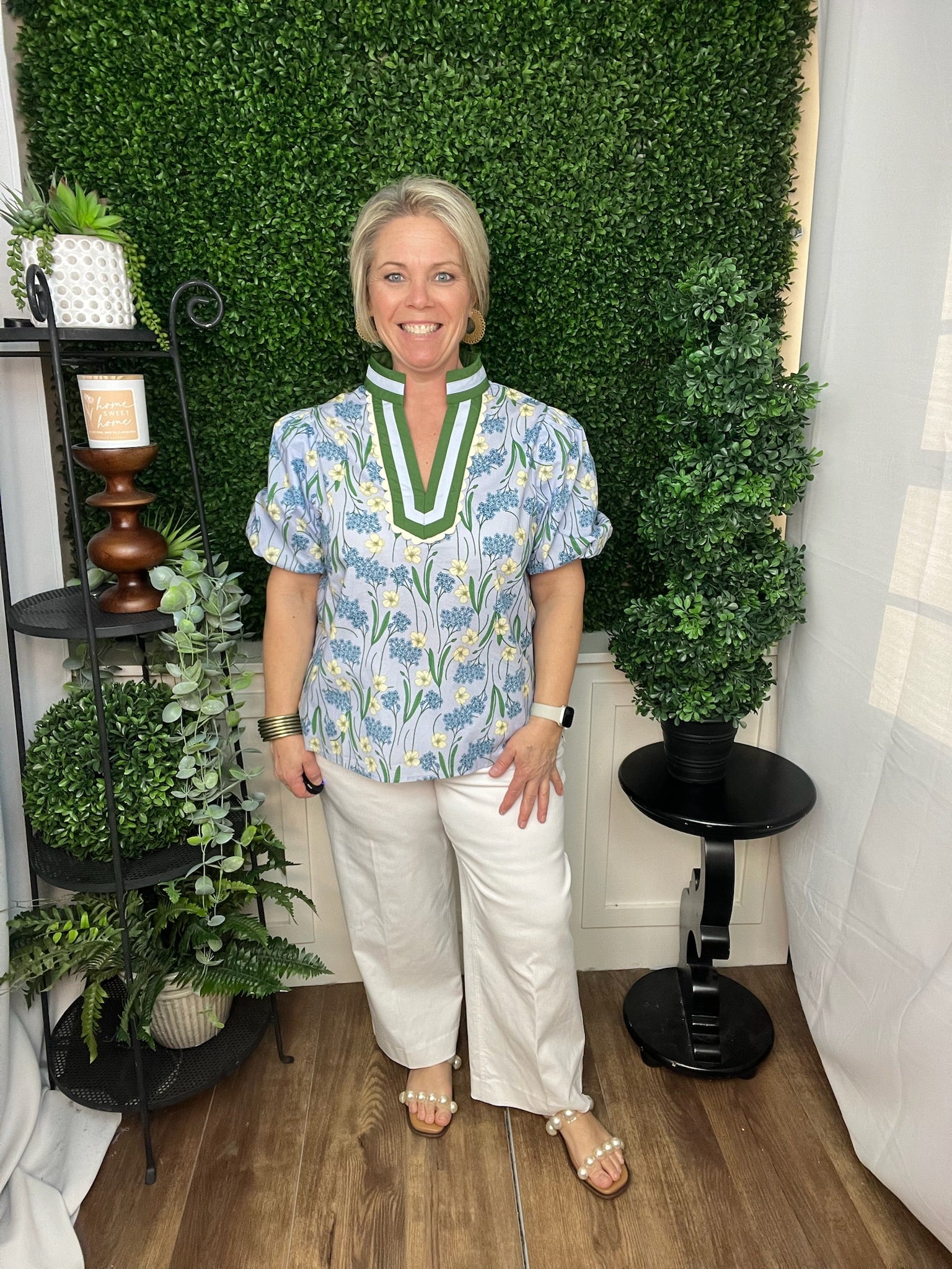 SHORT SLEEVE FLORAL V NEXT BLOUSE