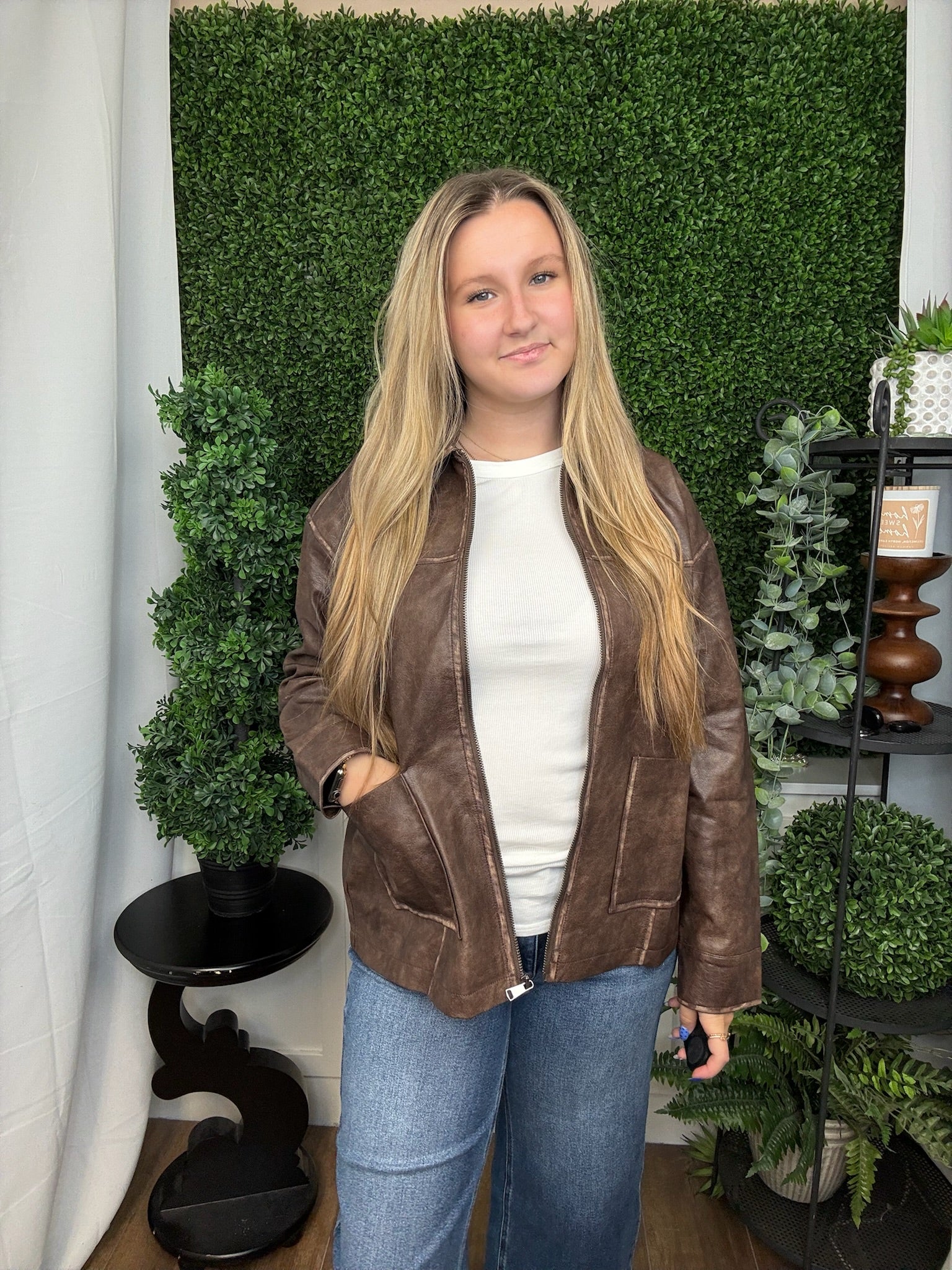 WASHED FAUX LEATHER COLLARED ZIP-UP JACKET