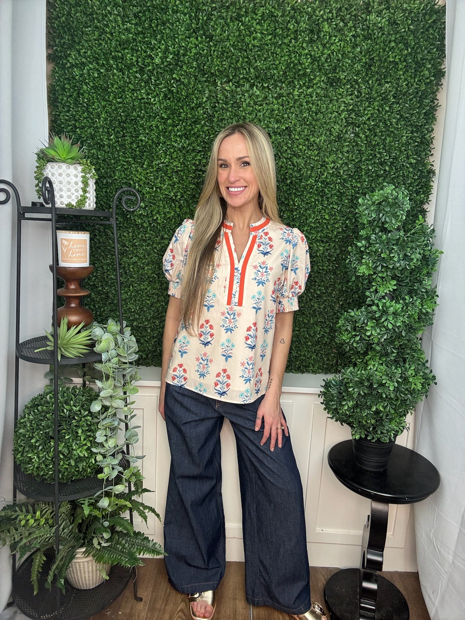 FLORAL PRINT PUFF SHORT SLEEVE TOP