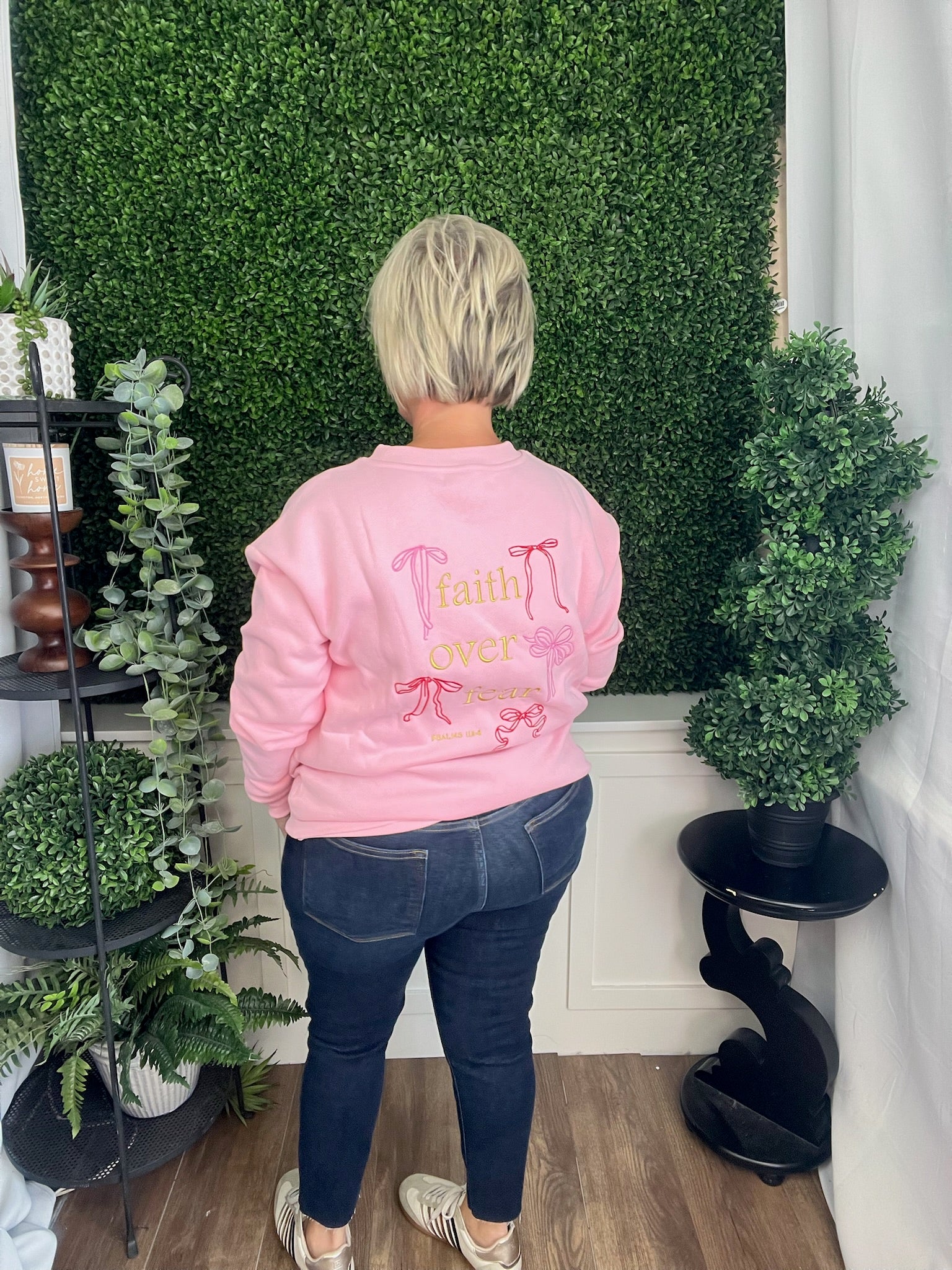 DILARA CREWNECK SWEATSHIRT - FAITH